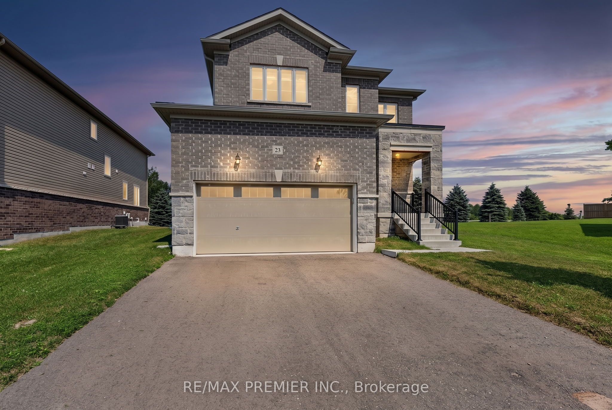 23 Autumn Drive, Wasaga Beach, ON L9Z 0K7