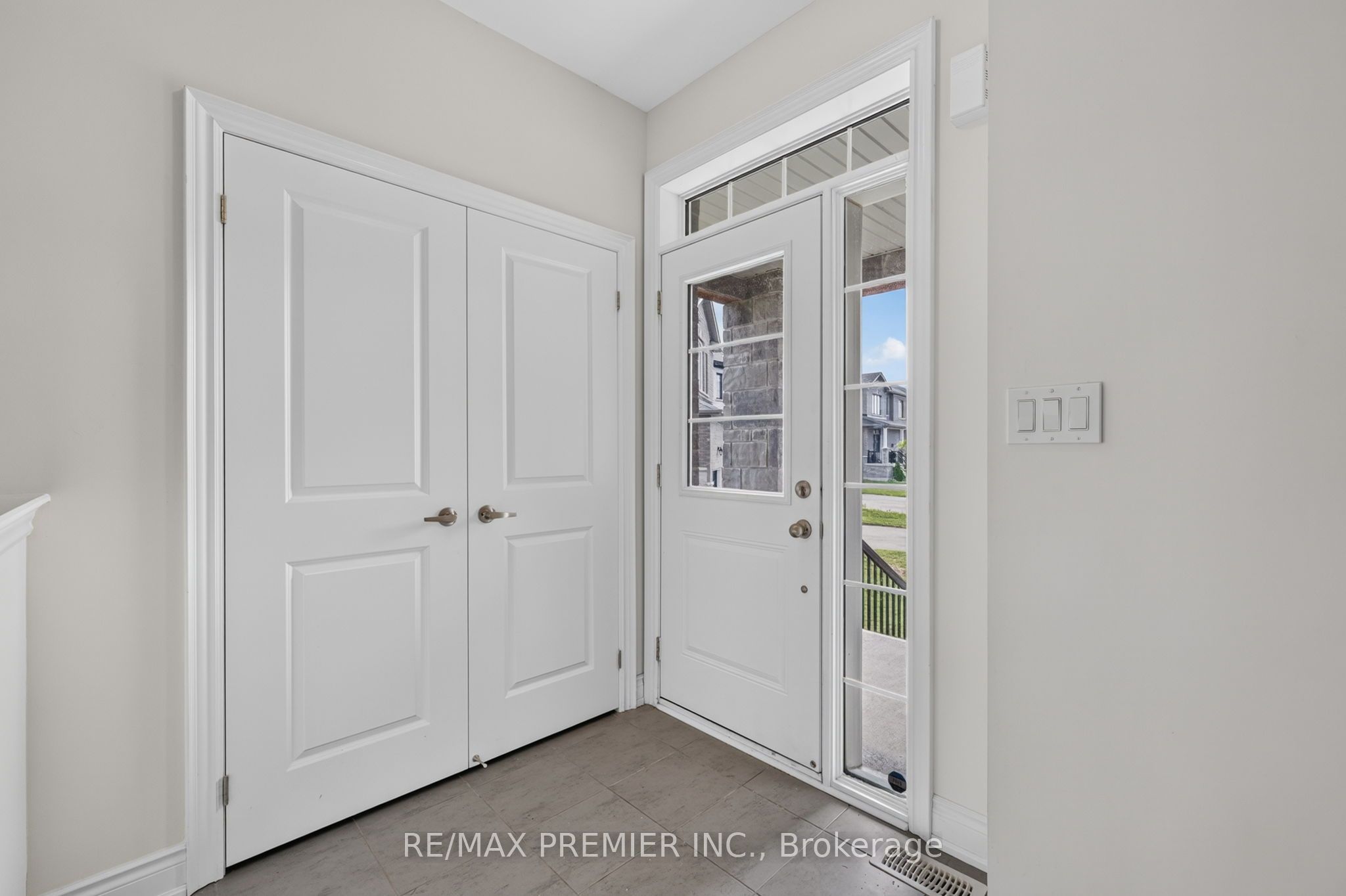 23 Autumn Drive, Wasaga Beach, ON L9Z 0K7 photo 4