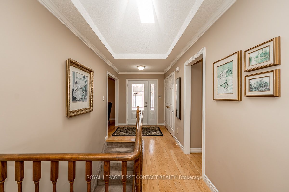 35 Gibbon Drive, Barrie, ON L4N 6S9 photo 4