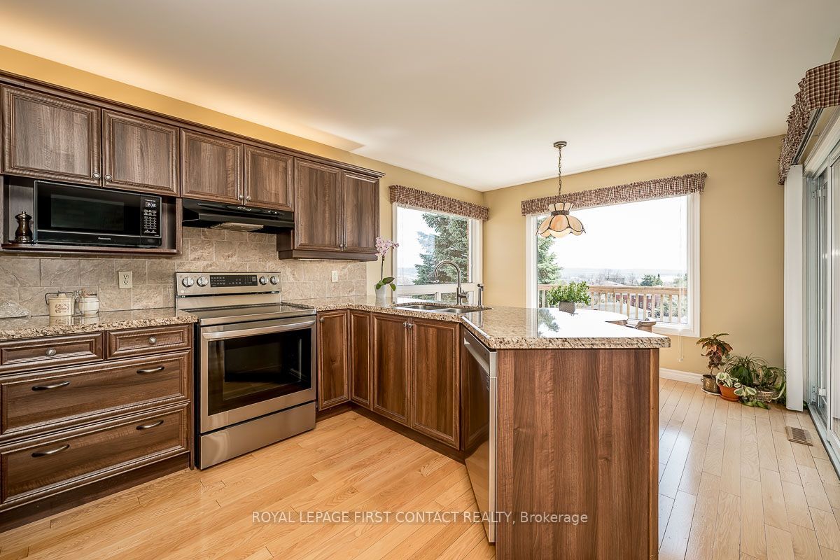 35 Gibbon Drive, Barrie, ON L4N 6S9 photo 5