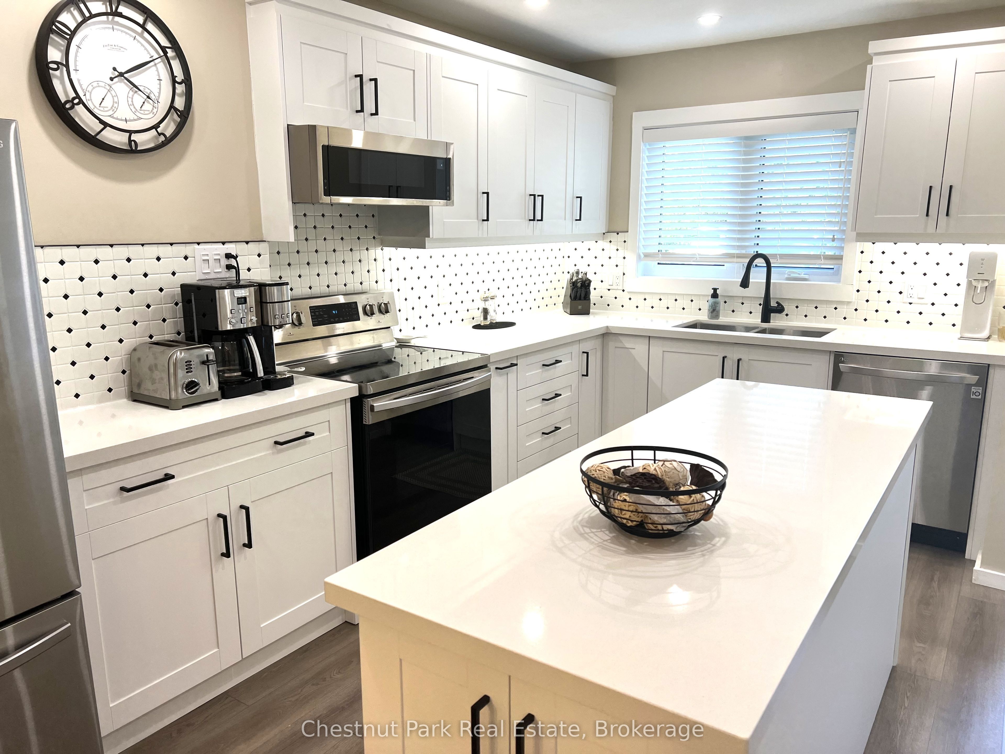 550 Oxbow Crescent, Collingwood, ON L9Y 5B4 photo 4