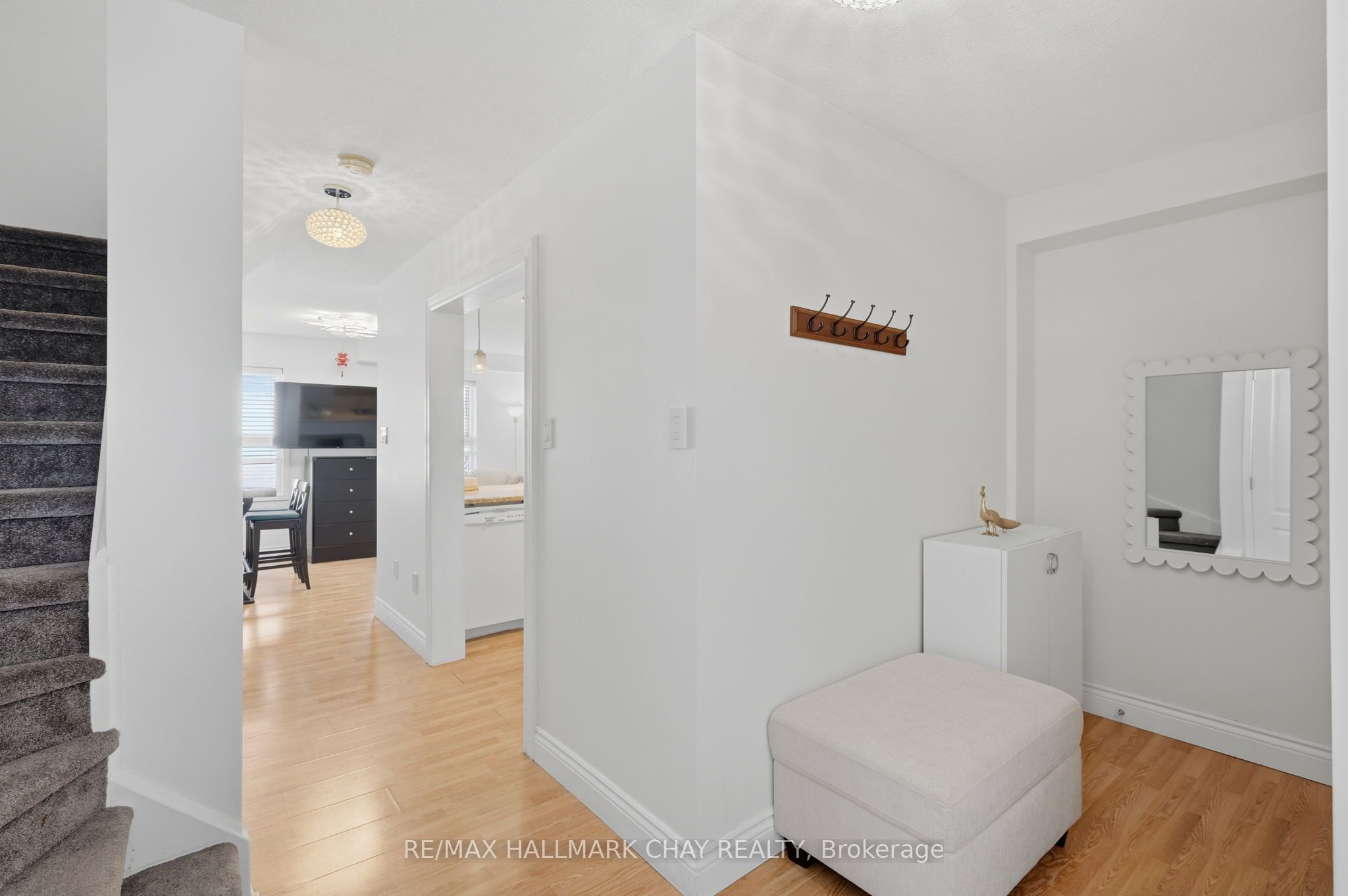 4 Hawthorne Crescent, Barrie, ON L4N 8K1 photo 3