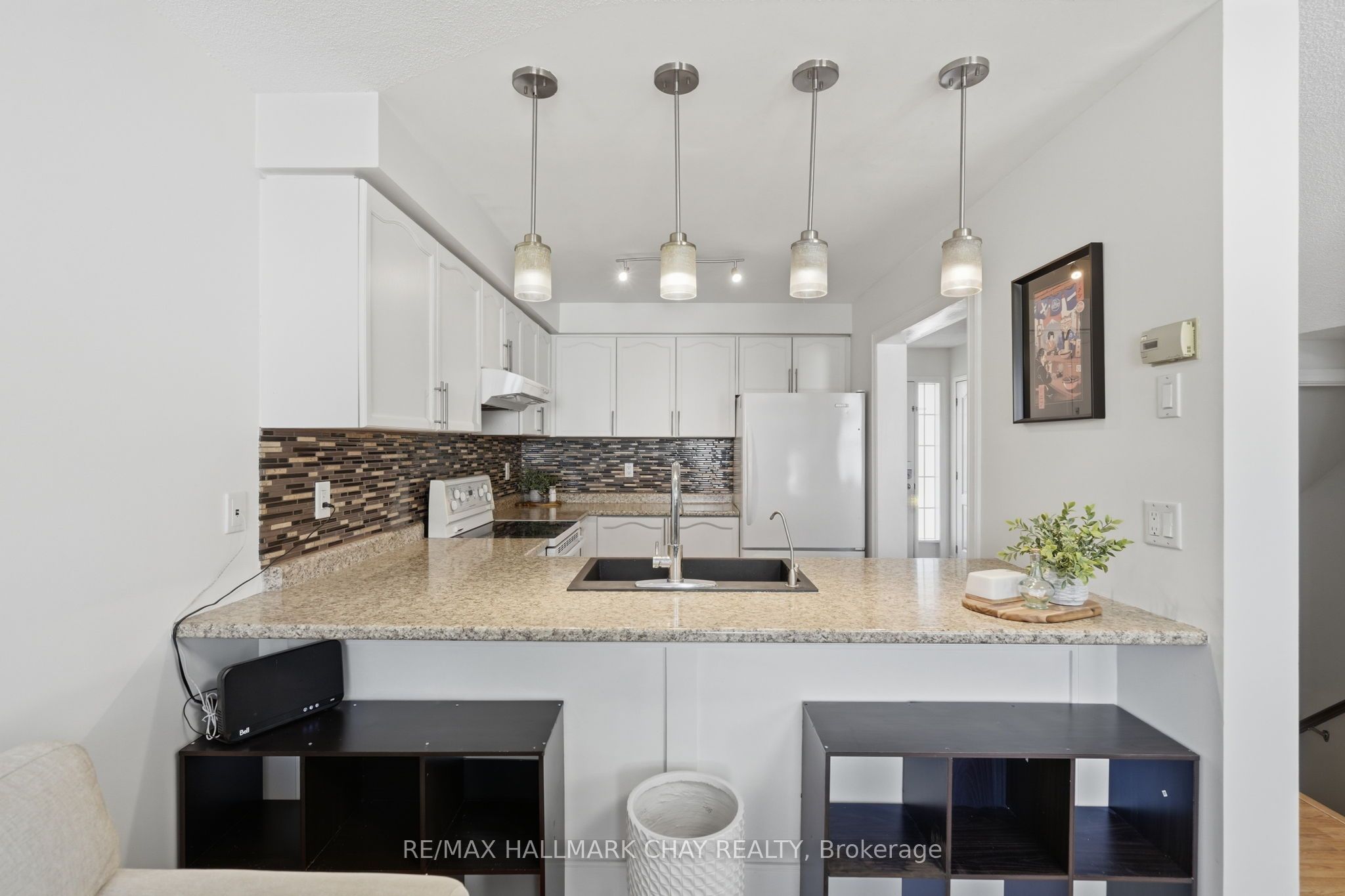 4 Hawthorne Crescent, Barrie, ON L4N 8K1 photo 5