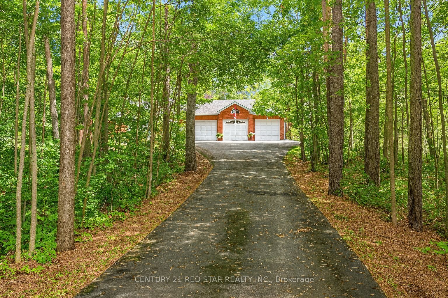 1775 Loretta Avenue, Severn, ON L3V 7W2