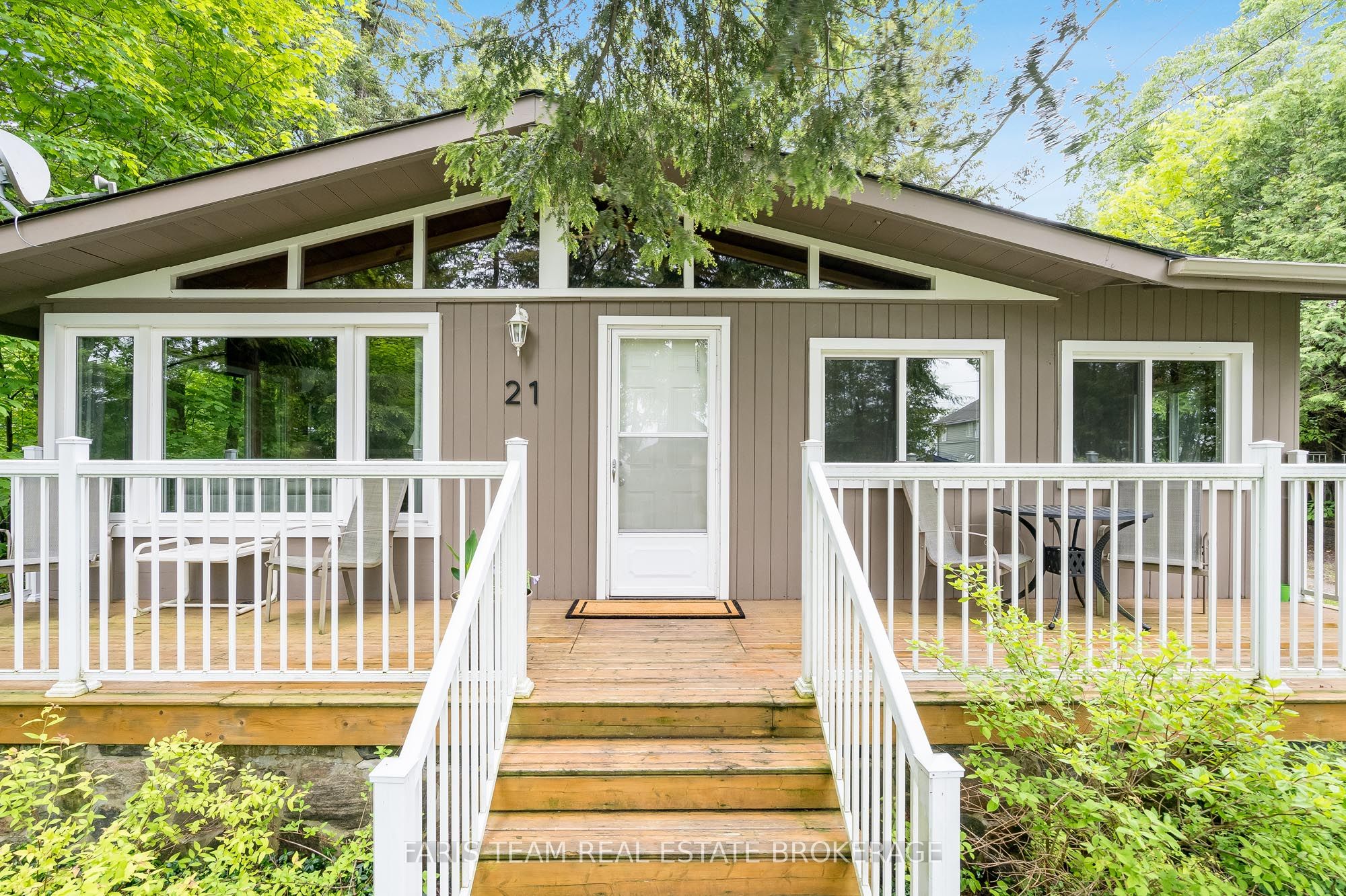 21 East Beach Road, Tiny, ON L9M 0M6 photo 3