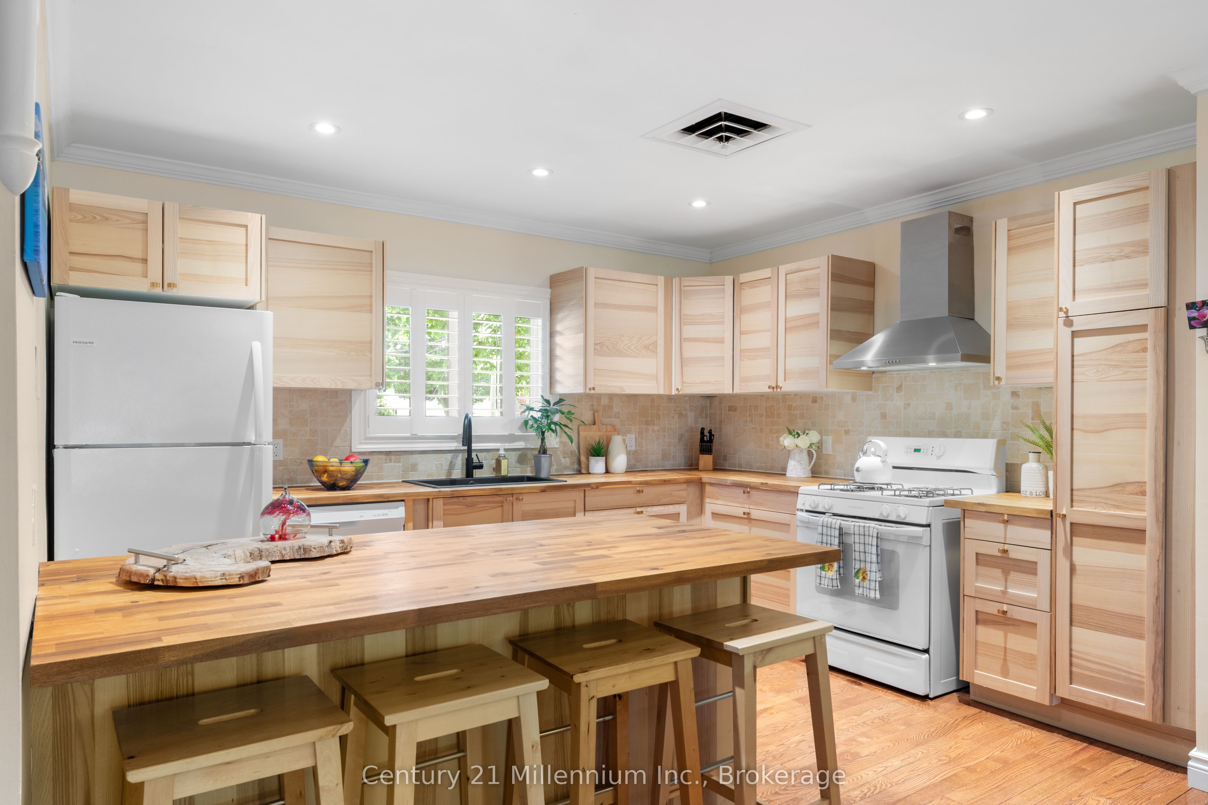 91 Beech Street, Collingwood, ON L9Y 2T2 photo 3
