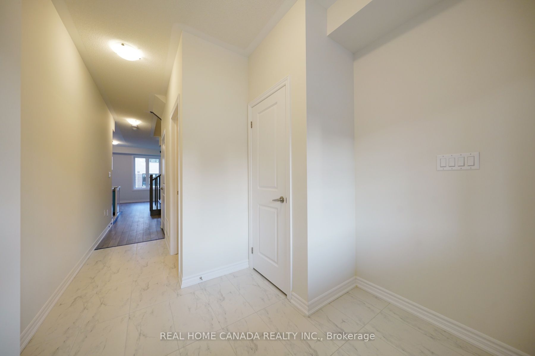 24 Durham Avenue, Barrie, ON L9S 2Z8 photo 4