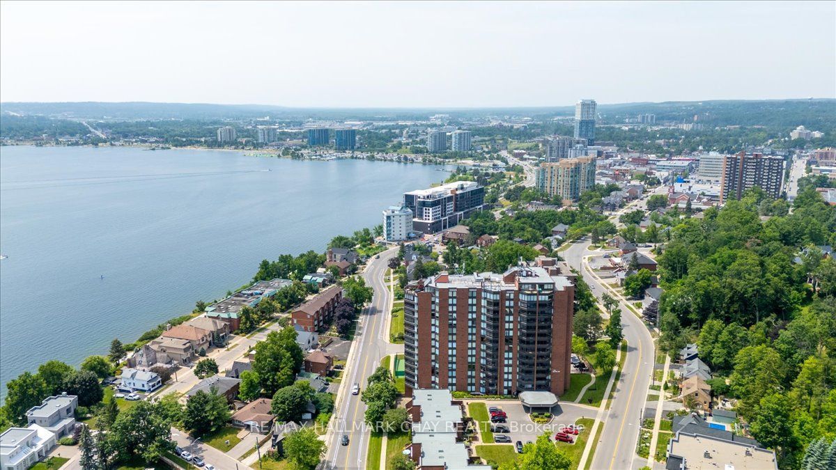 181 Collier Street 202, Barrie, ON L4M 5L6 photo 2