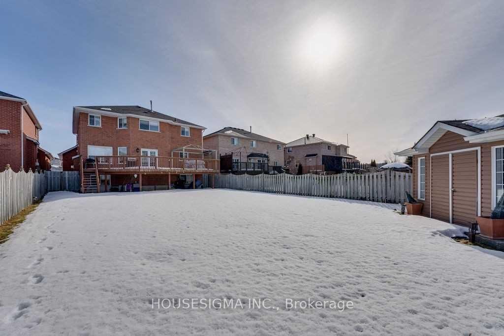 129 Gore Drive, Barrie, ON L4N 0A8 photo 2