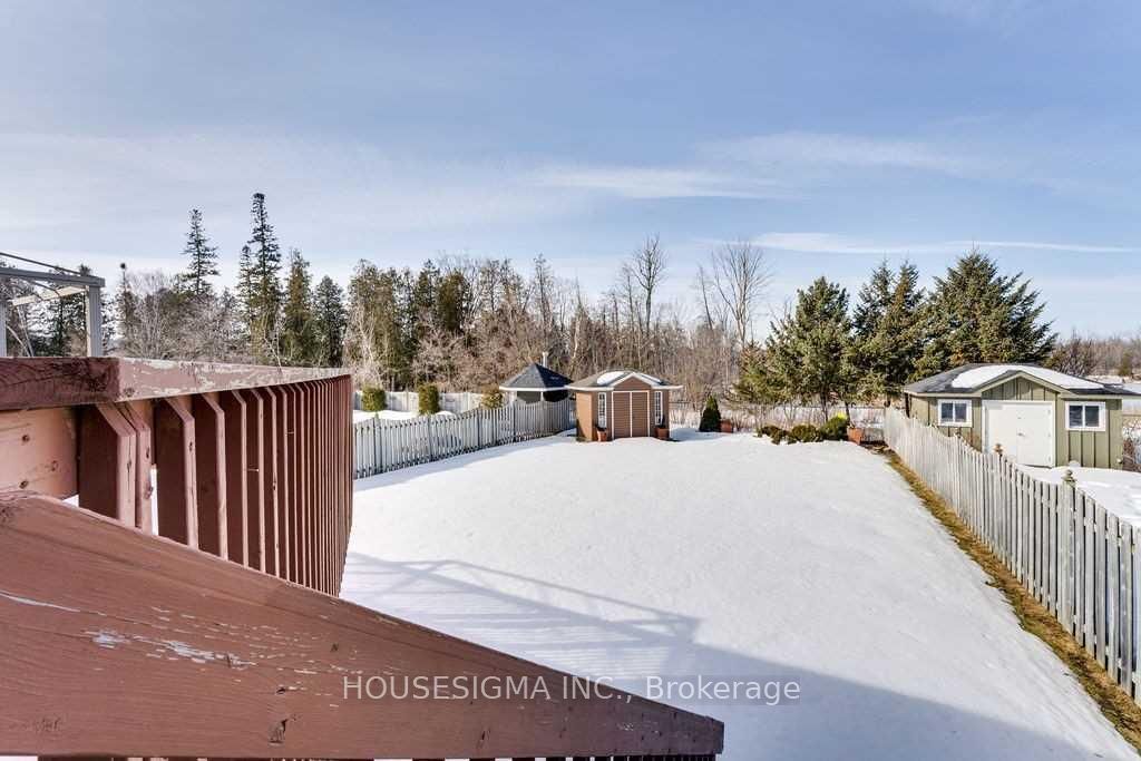 129 Gore Drive, Barrie, ON L4N 0A8 photo 3