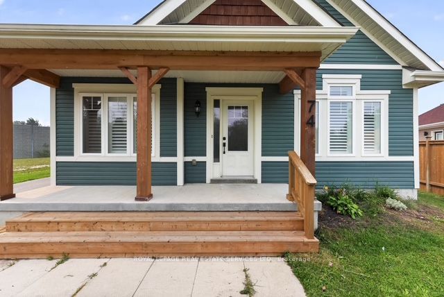 74 Robert Street S, Wasaga Beach, ON L9Z 2Y2 photo 5