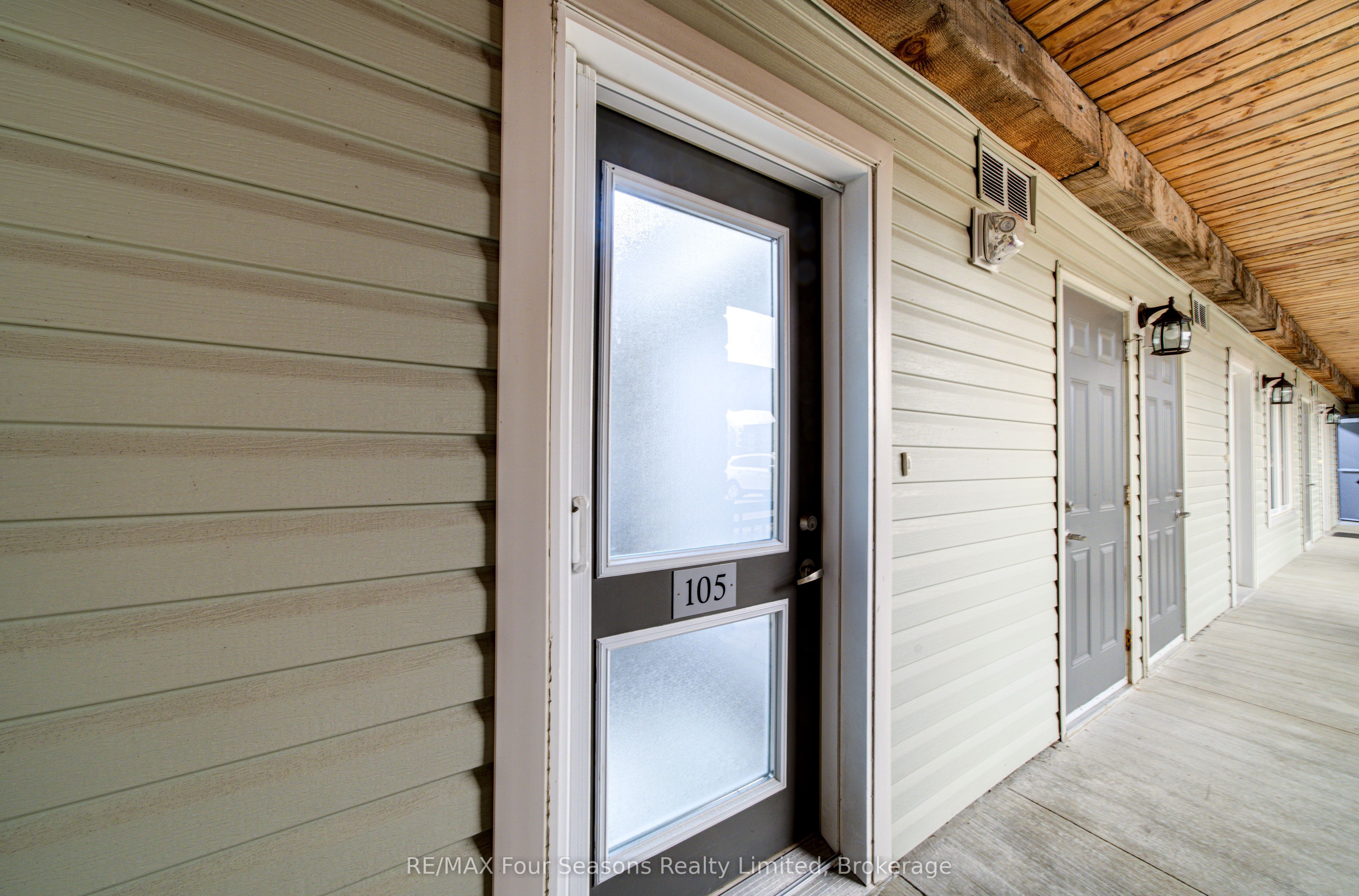 6 Brandy Lane Drive 105, Collingwood, ON L9Y 0X4 photo 4