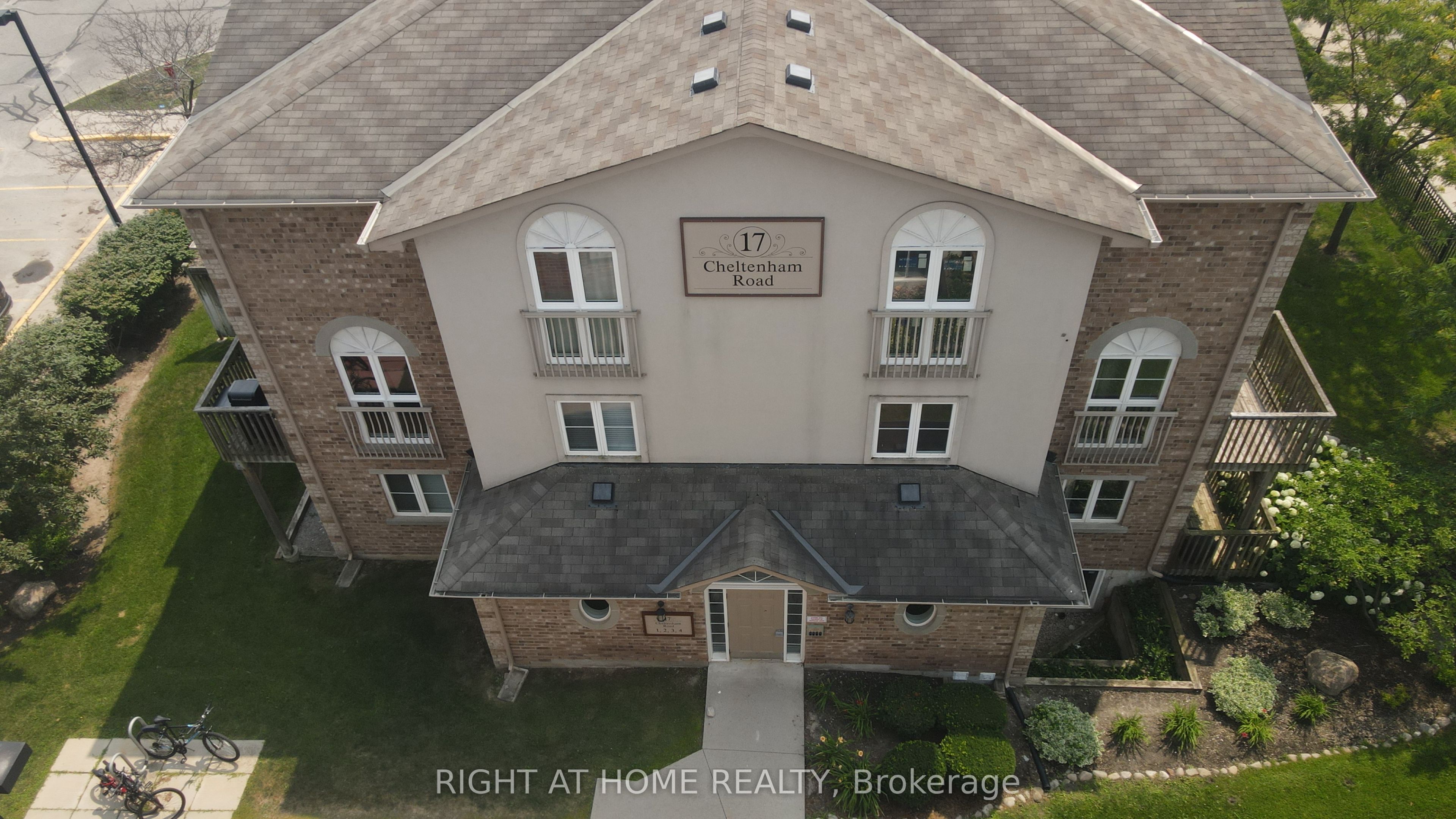 17 Cheltenham Road 2, Barrie, ON L4M 0E7 photo 2