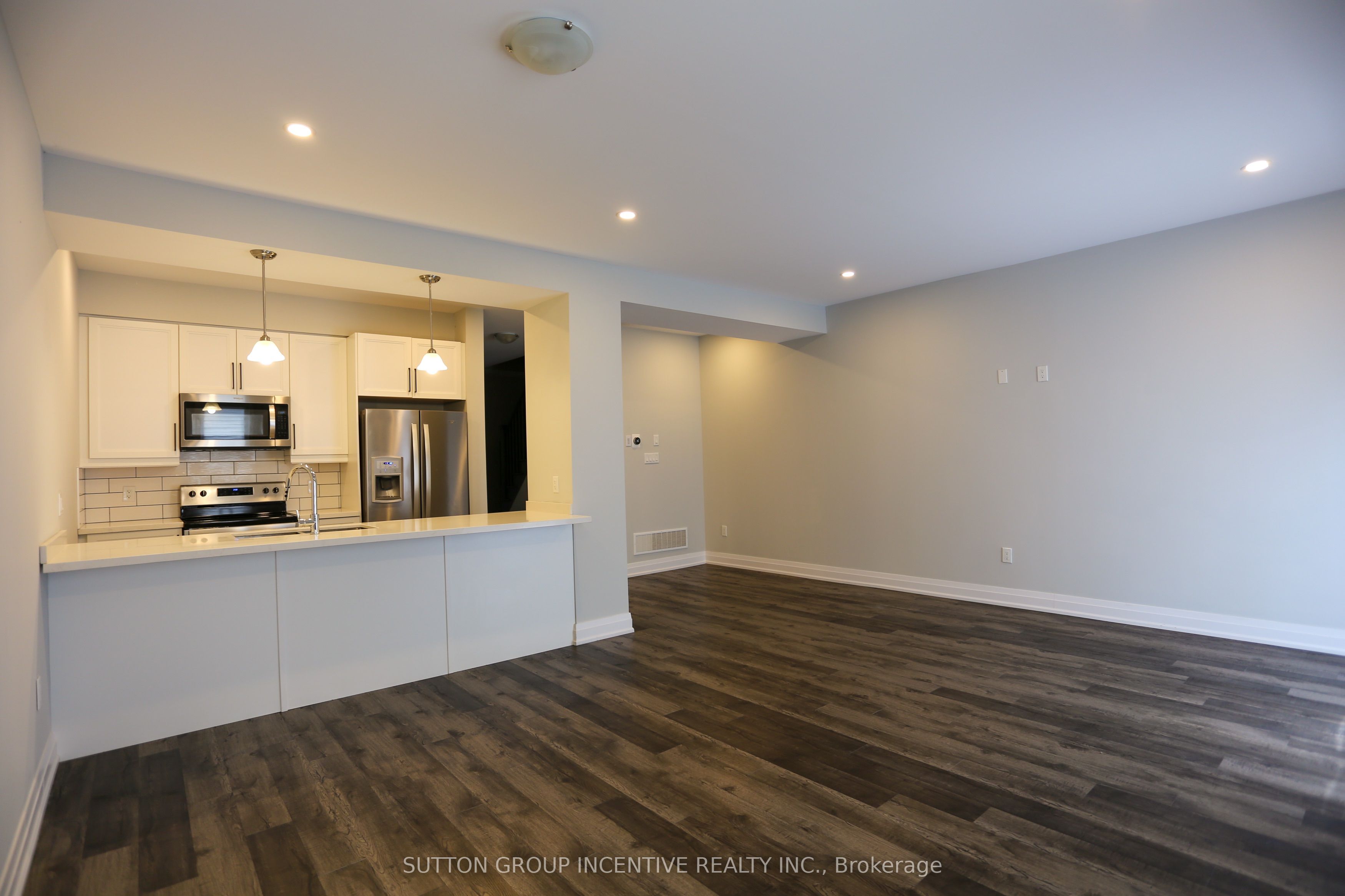 6 Stonehart Lane, Barrie, ON L4M 7E8 photo 3