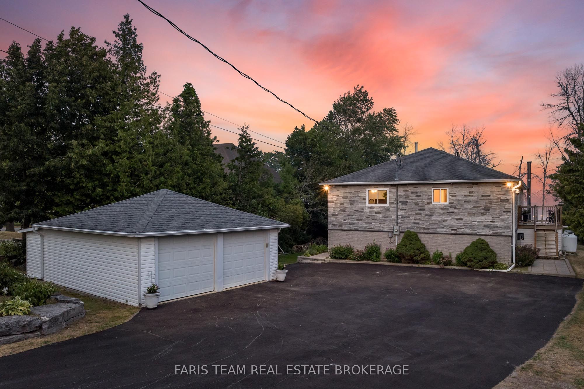93 Silver Birch Crescent, Tay, ON L0K 1R0 photo 3