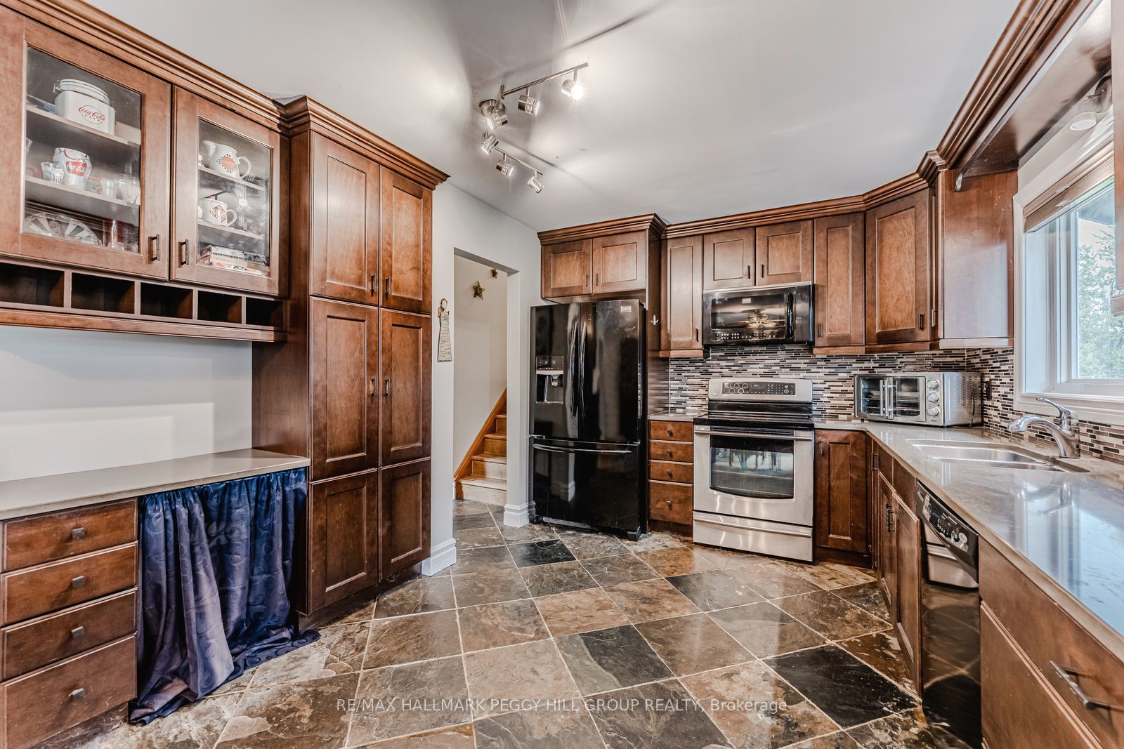 7 Sandlewood Trail, Ramara, ON L0K 1B0 photo 5