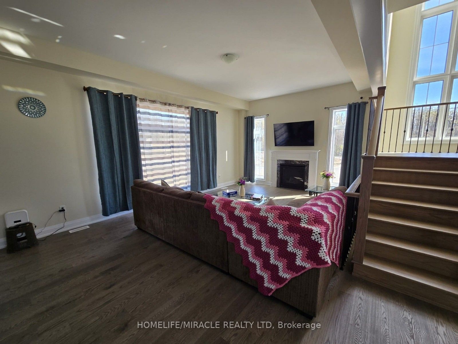 6 Aldwinckle Avenue, Oro-Medonte, ON L0L 2L0 photo 3