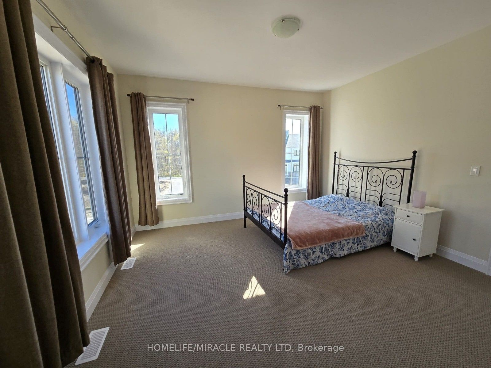 6 Aldwinckle Avenue, Oro-Medonte, ON L0L 2L0 photo 4
