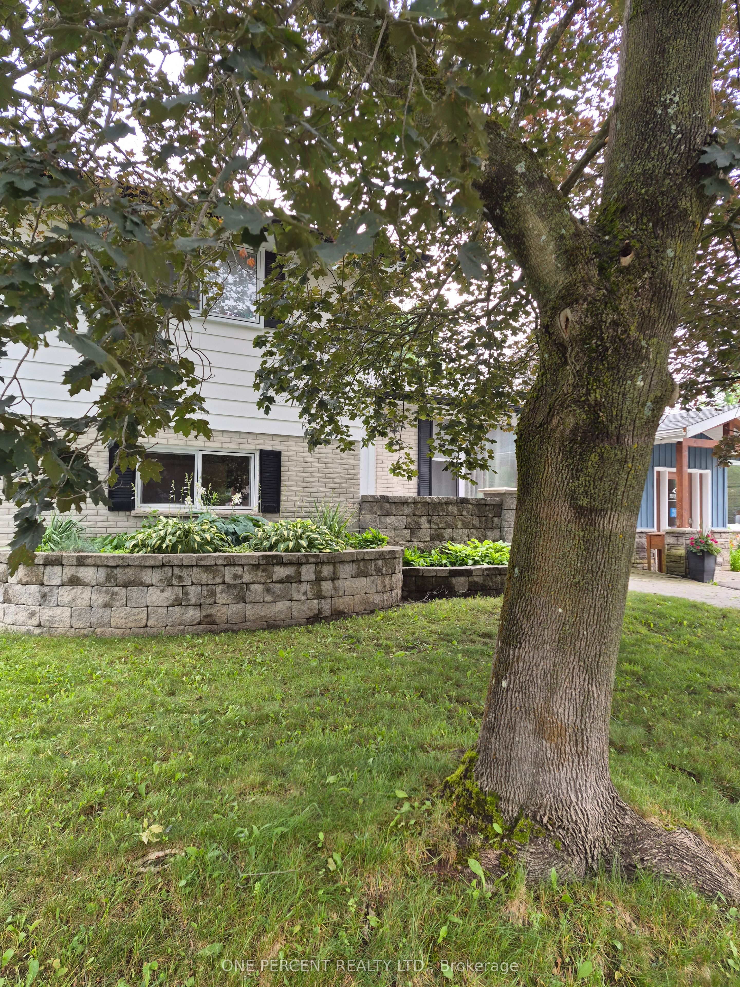 23 Finlay Mill Road, Springwater, ON L9X 0N9 photo 2