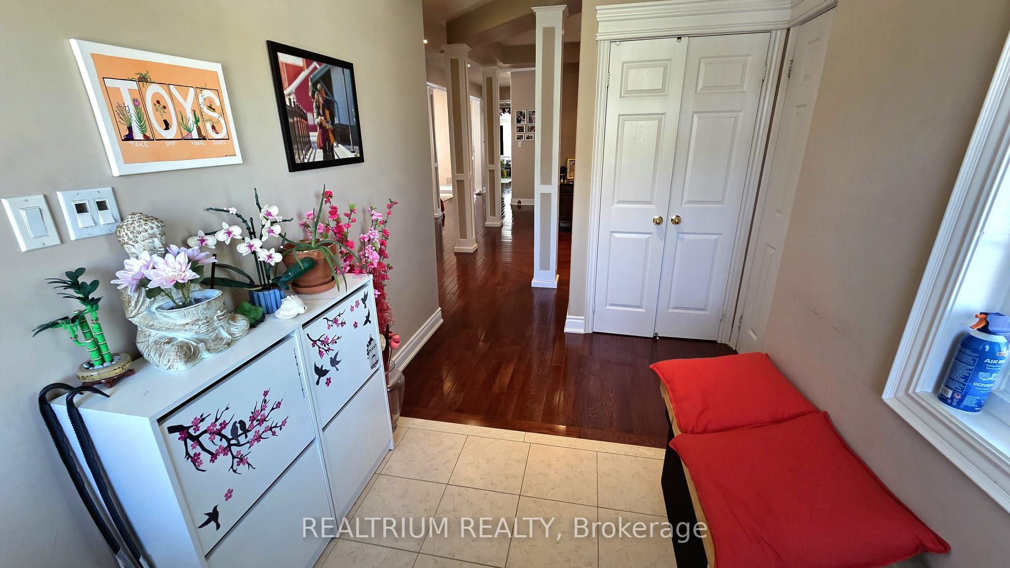 63 WESTMINSTER Circle, Barrie, ON L4M 0A5 photo 2
