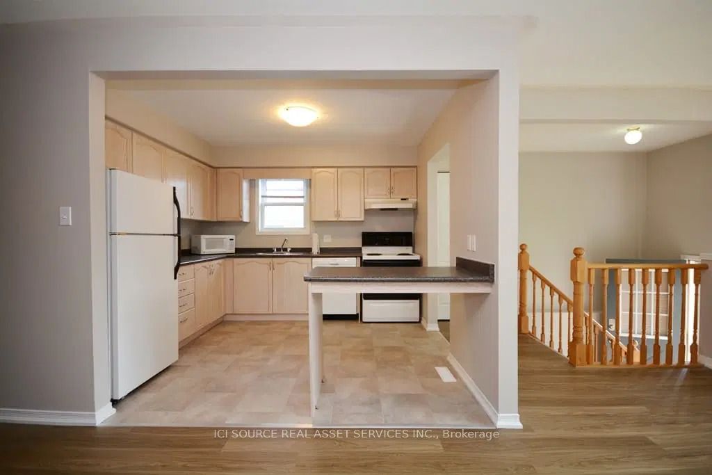 26 Louise Lane Main Fl, Orillia, ON L3V 7W1 photo 5