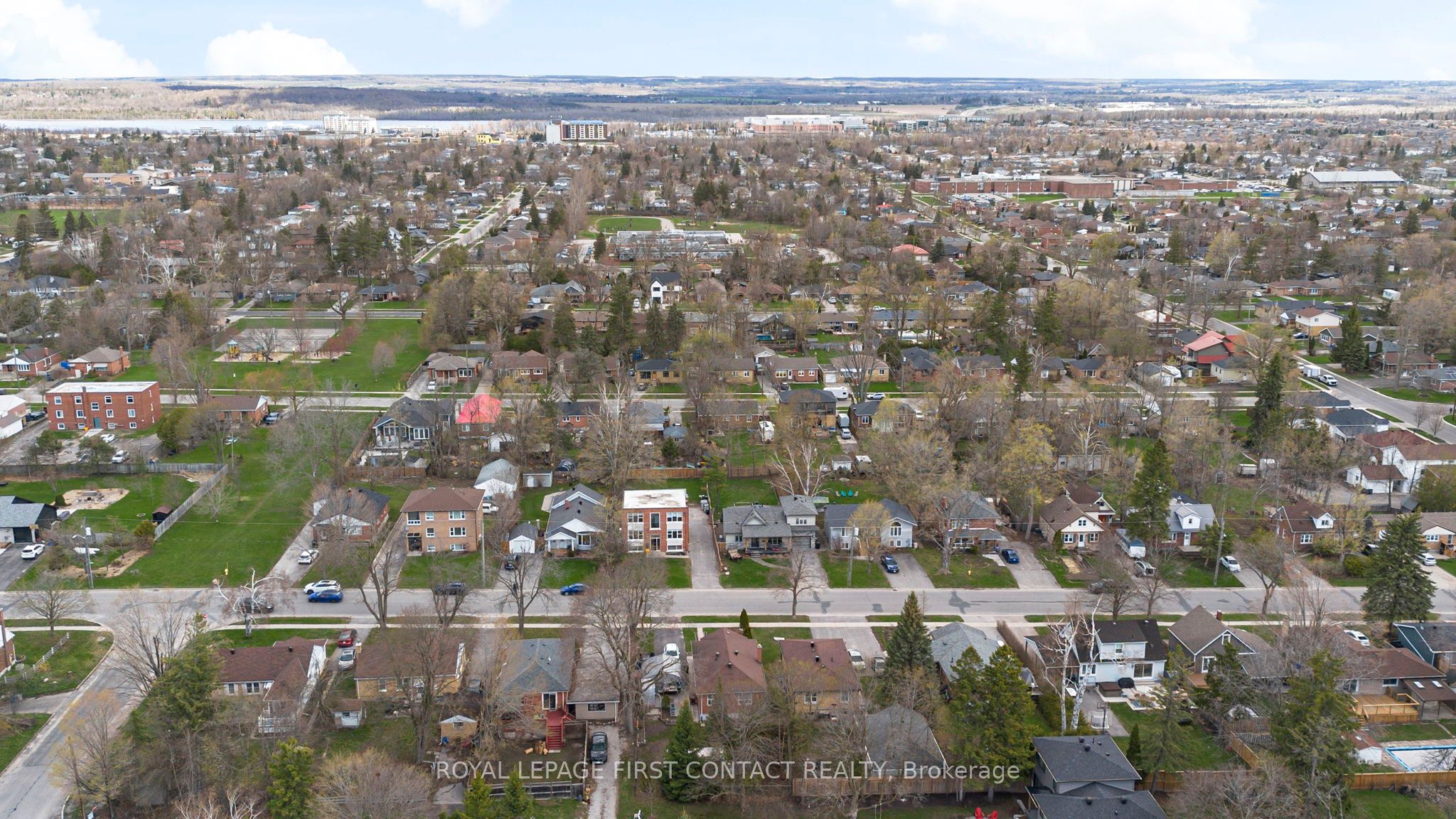 134 Napier Street 3, Barrie, ON L4M 1W5 photo 4