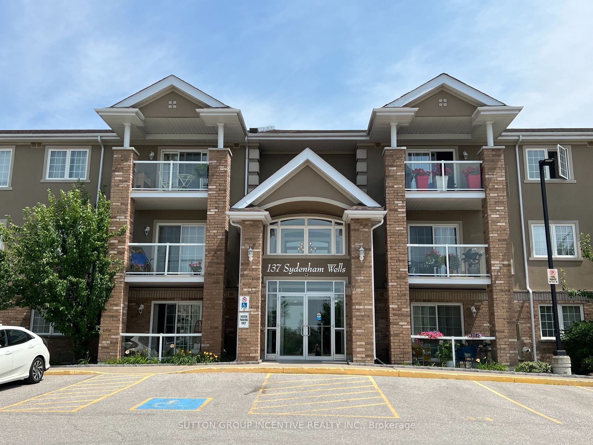 137 Sydenham Wells N/A Unit#5, Barrie, ON L4M 0G7 photo 3