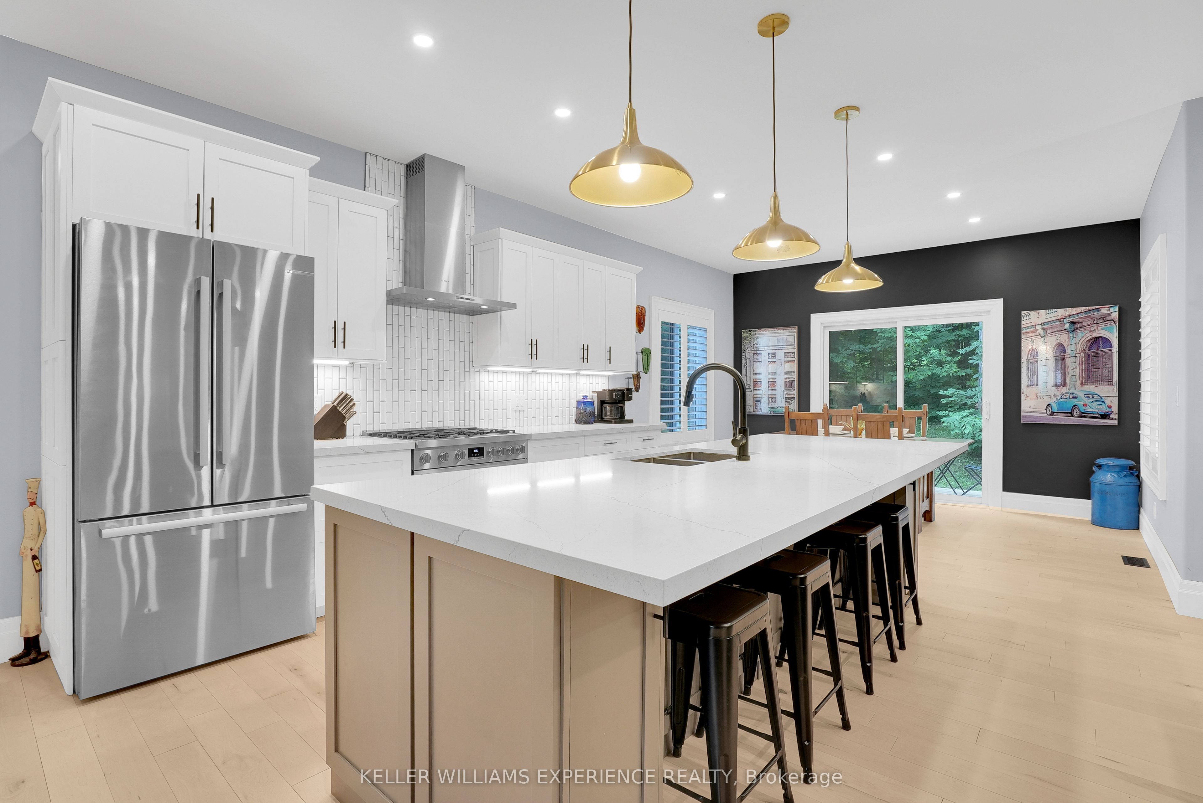 41 Heron Boulevard, Springwater, ON L0L 1Y3 photo 4