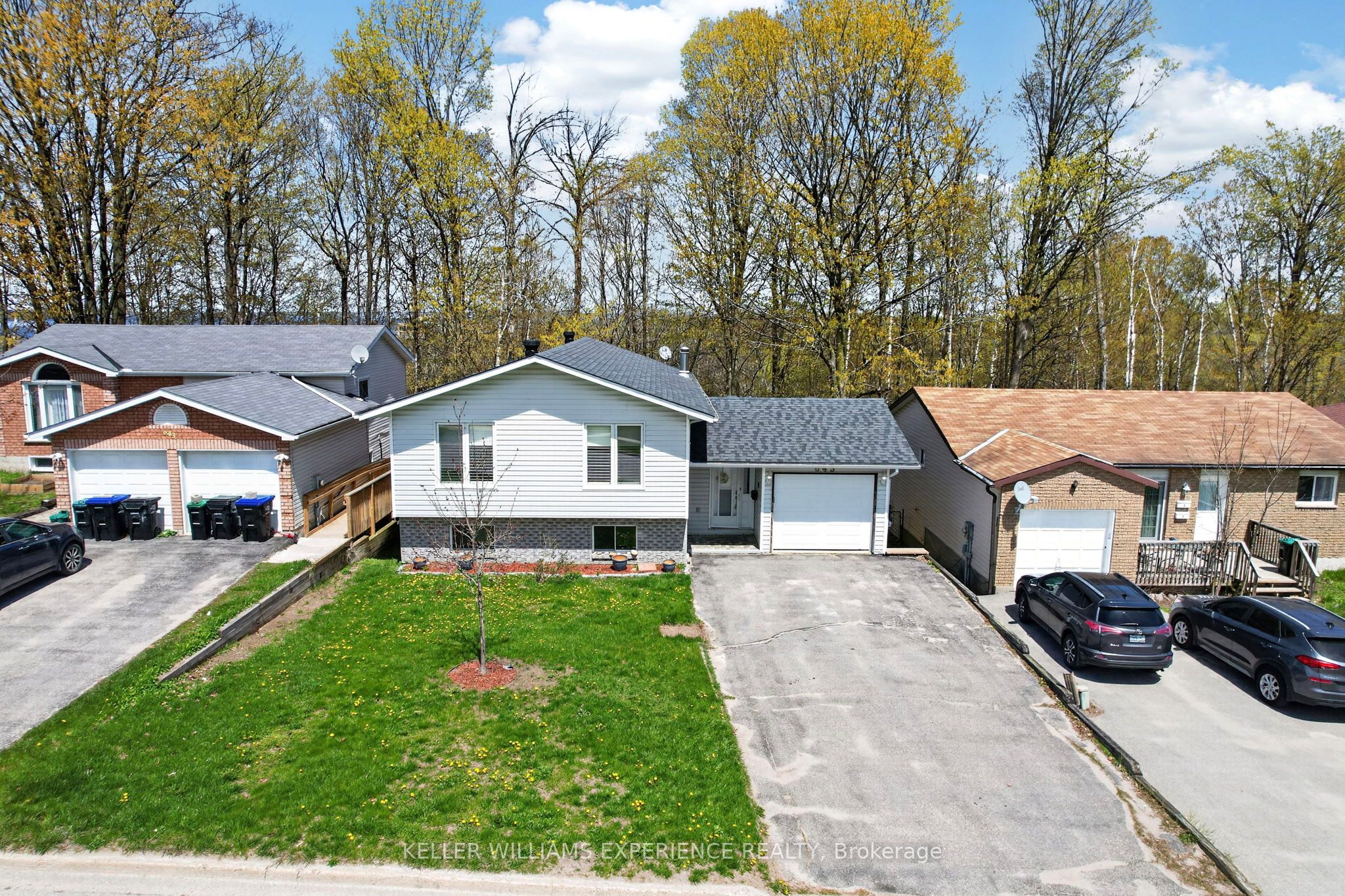 645 Bayview Drive, Midland, ON L4R 4Y7 photo 2