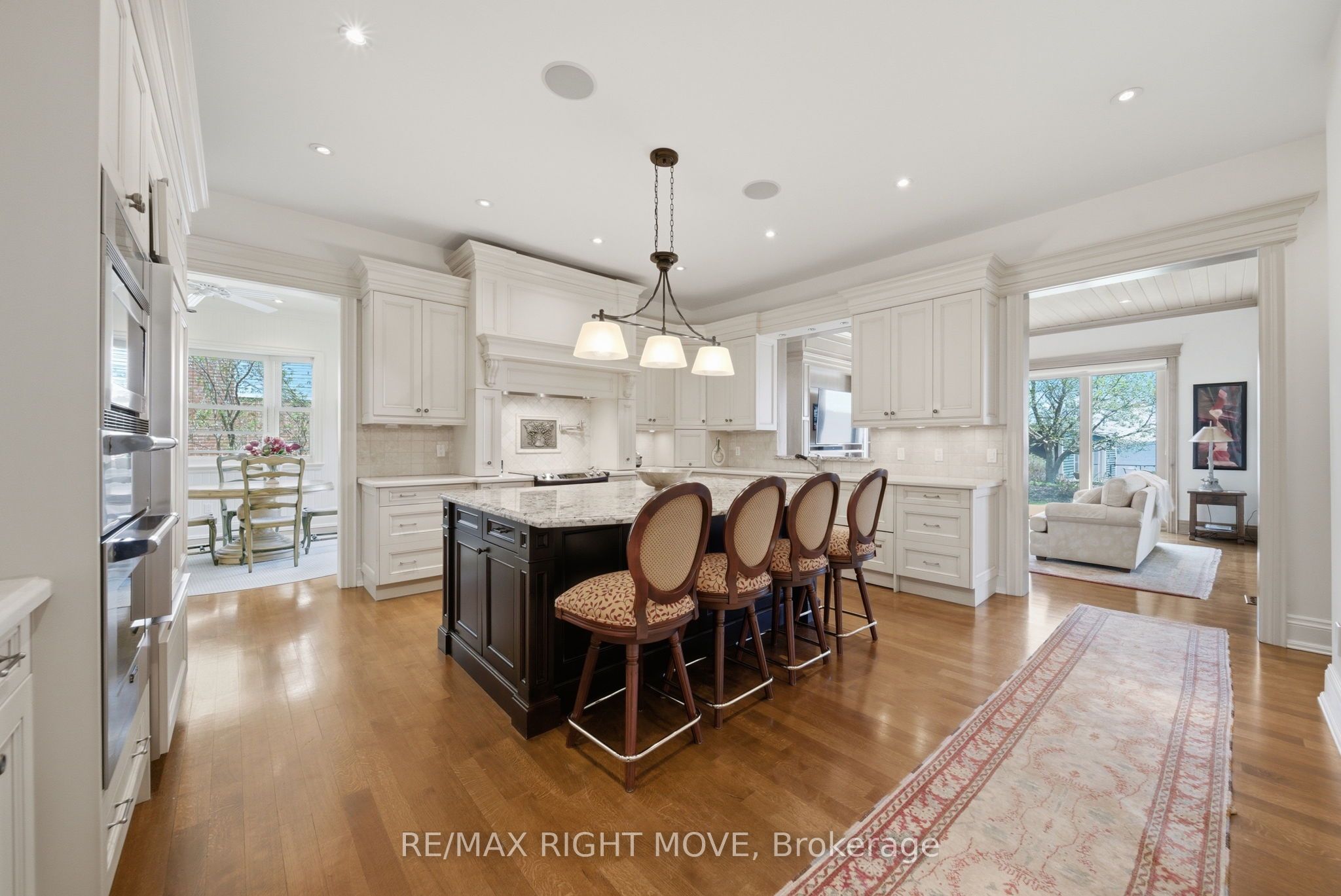 28 Maple Drive, Orillia, ON L3V 3W2 photo 5