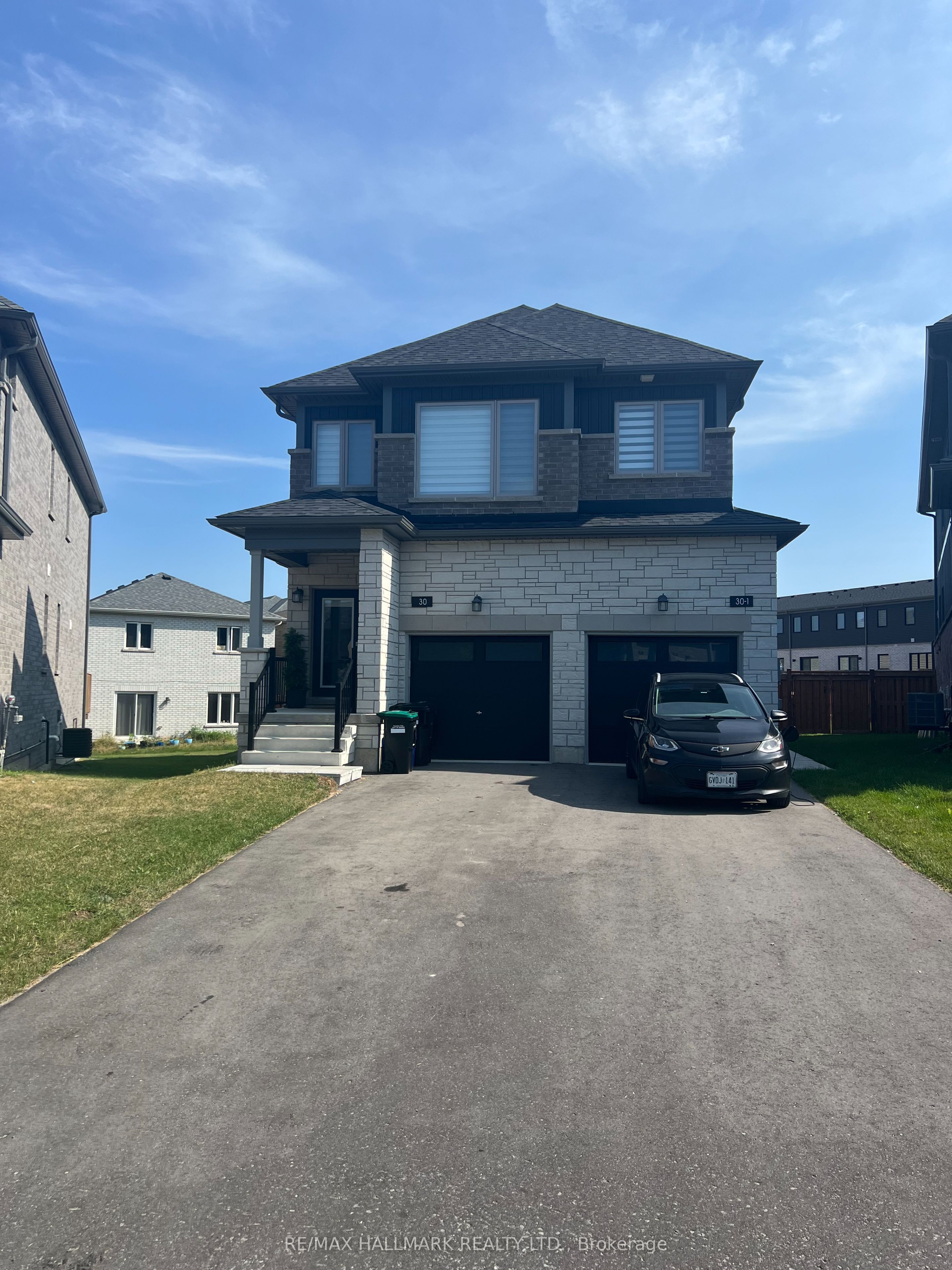 30 Barnyard Trail lower, Barrie, ON L9J 0V5 photo 2