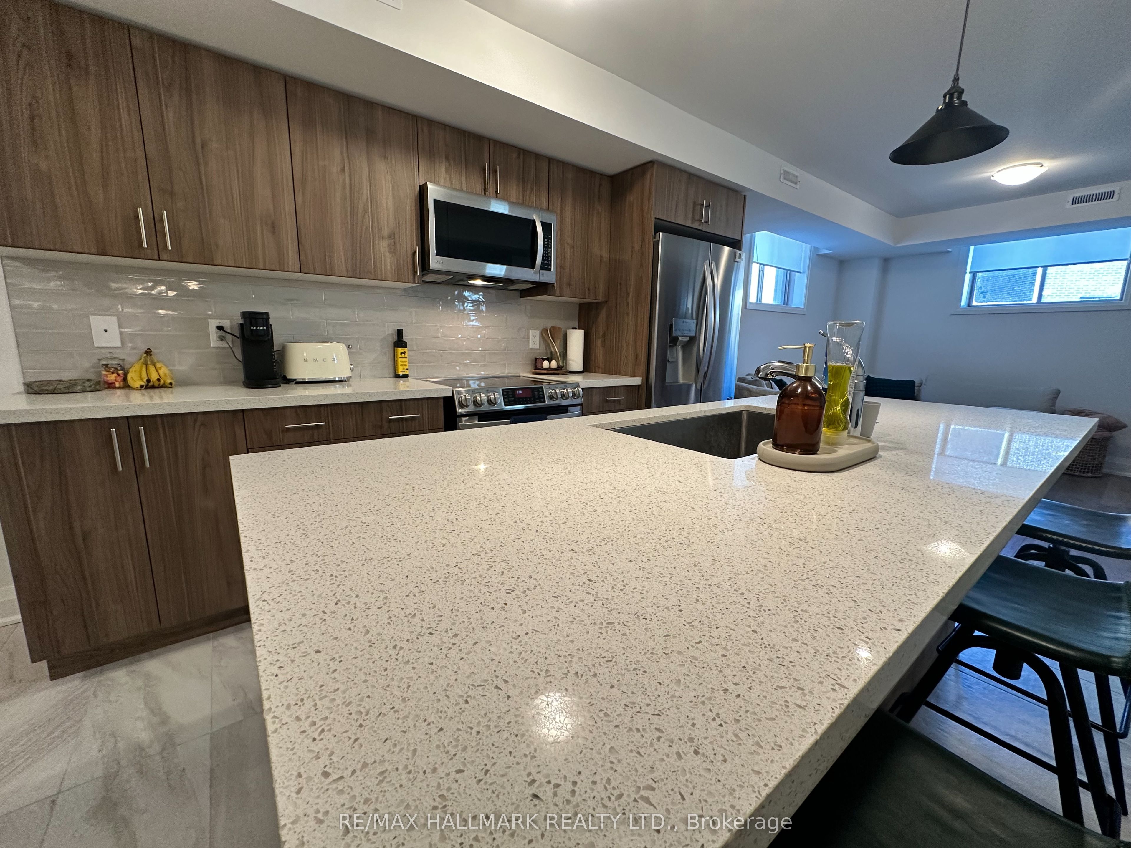 30 Barnyard Trail lower, Barrie, ON L9J 0V5 photo 3