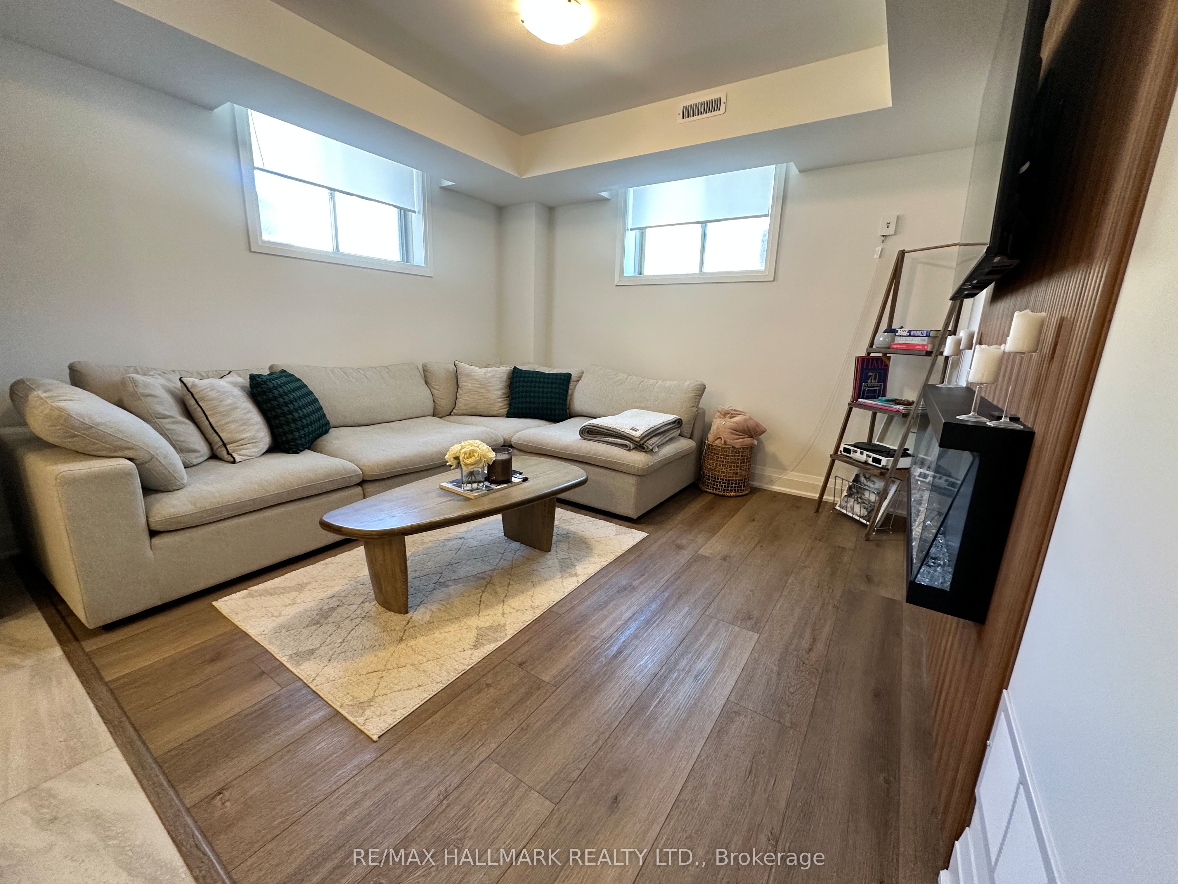 30 Barnyard Trail lower, Barrie, ON L9J 0V5 photo 5