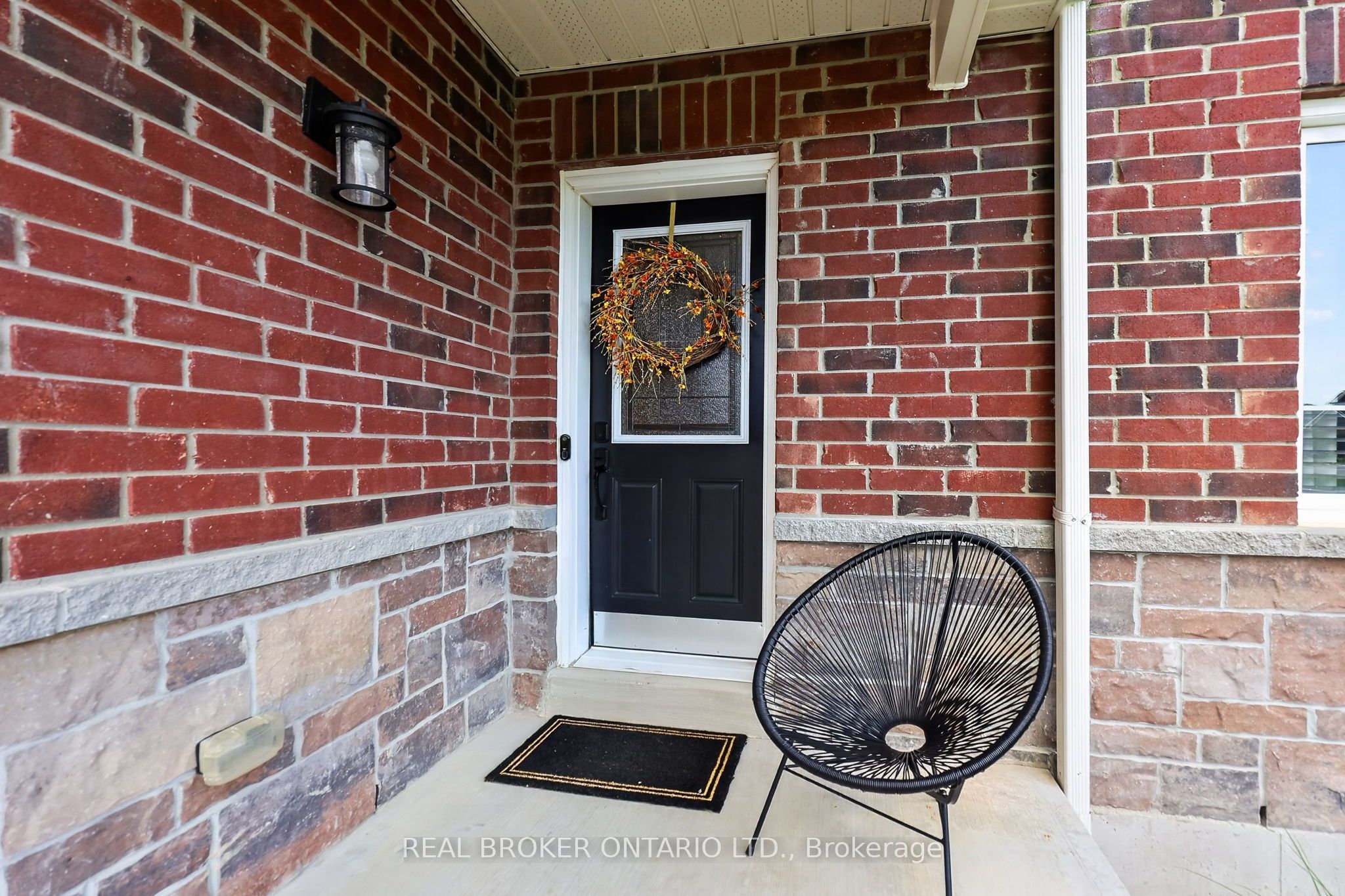 36 Beverly Street, Springwater, ON L0L 1P0 photo 3