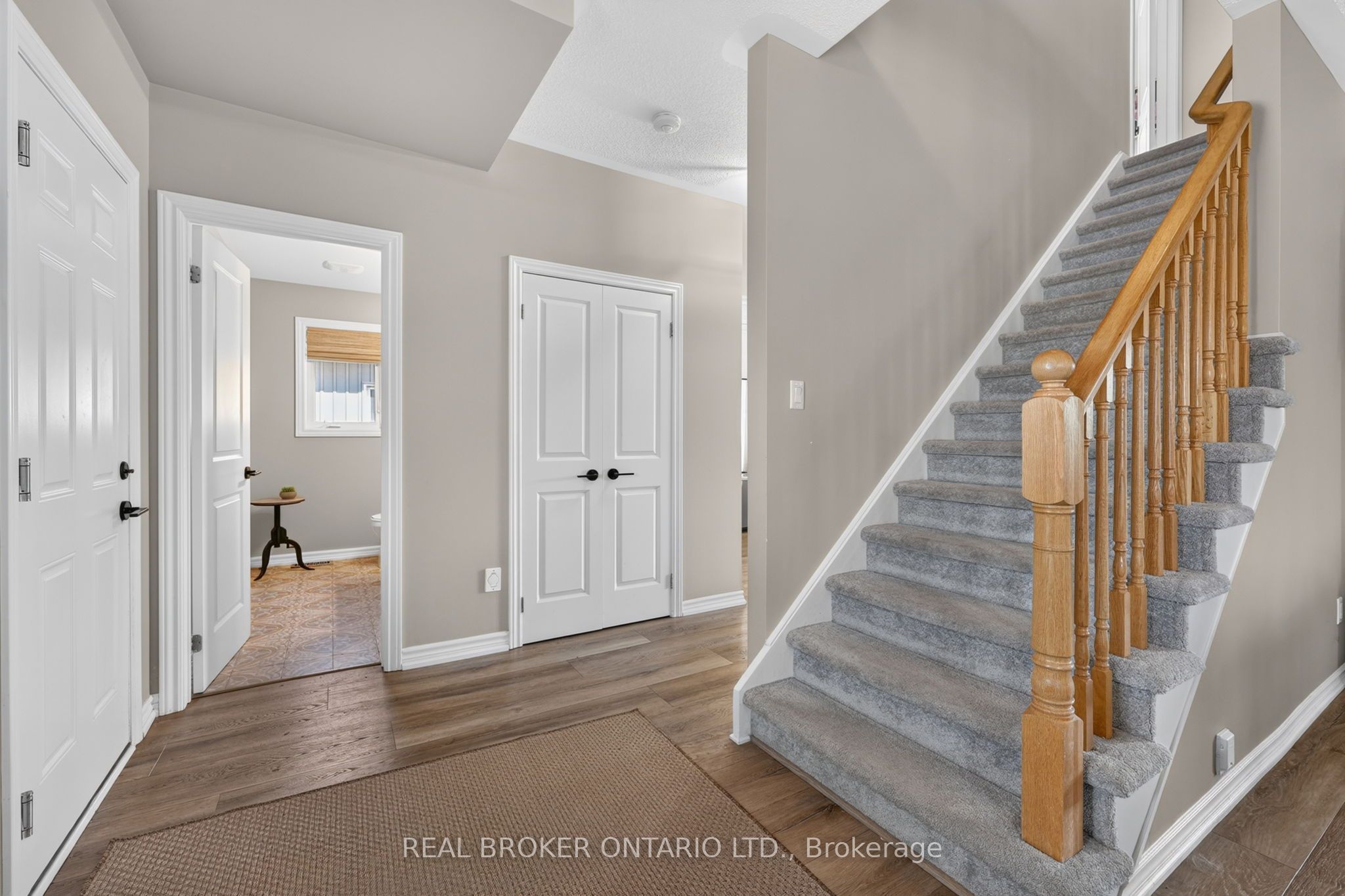 36 Beverly Street, Springwater, ON L0L 1P0 photo 5
