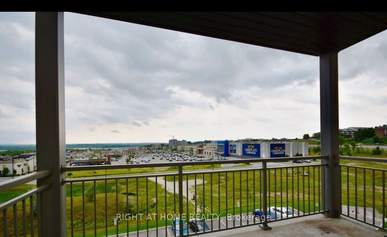 299 Cundles Road E 405, Barrie, ON L4M 0K9