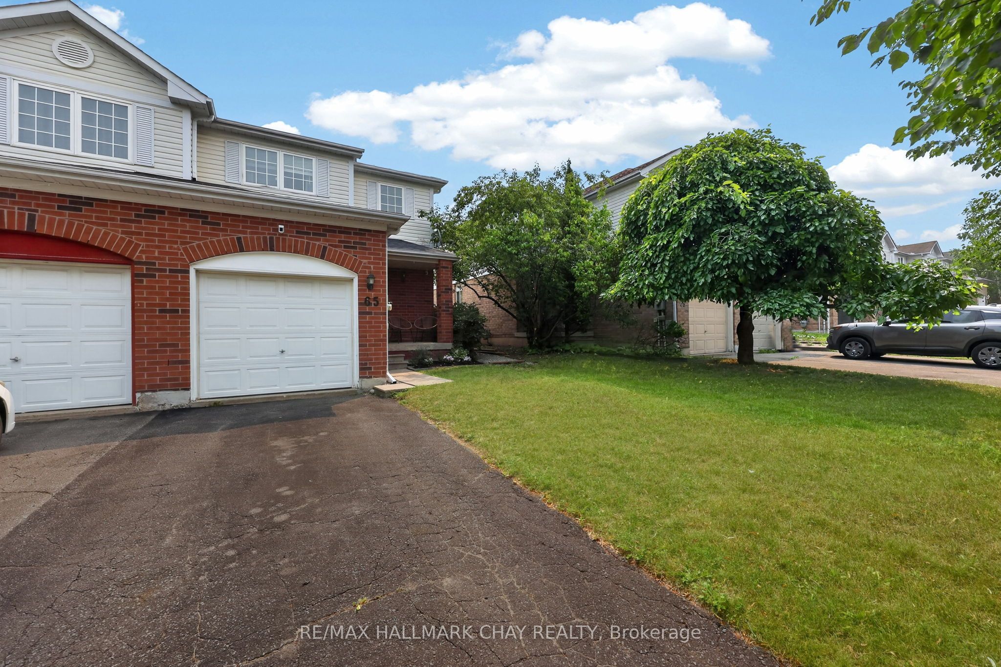 65 Pickett Crescent, Barrie, ON L4N 8C1 photo 2