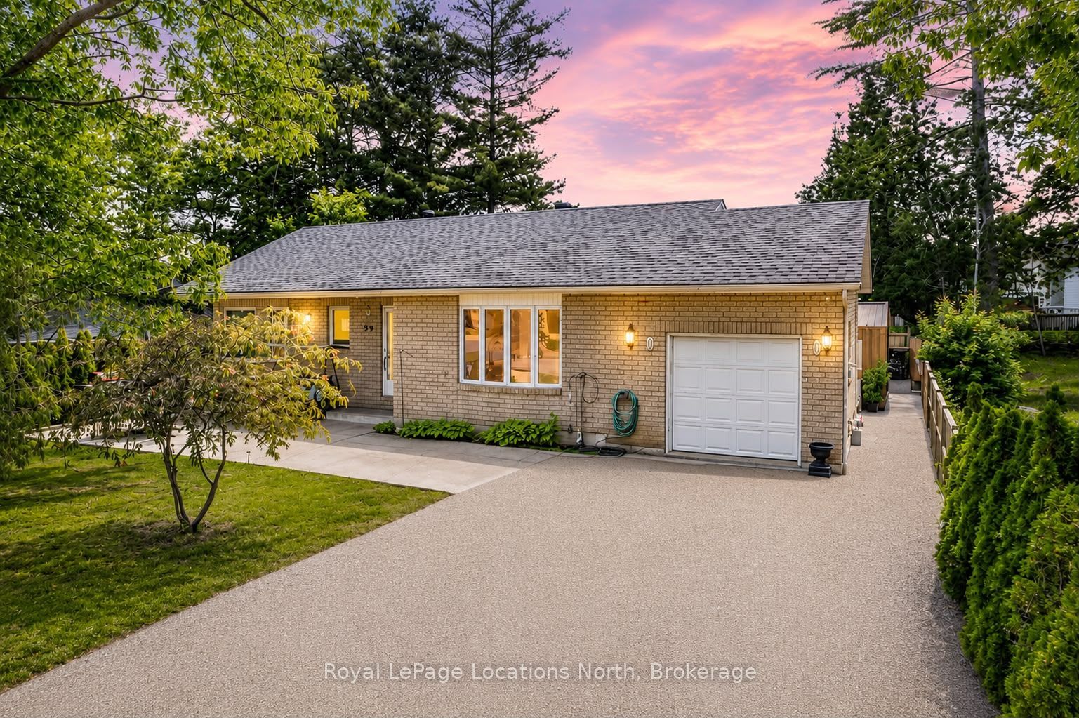 39 MCCAGUE Street, Wasaga Beach, ON L9Z 2E5 photo 4