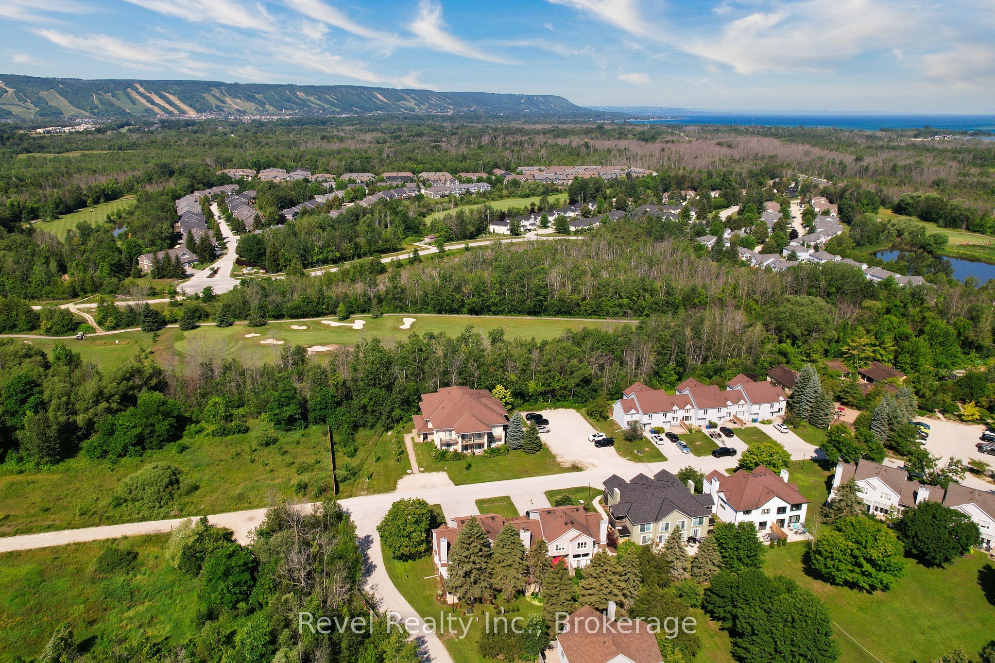 173 Vacation Inn Drive, Collingwood, ON L9Y 5G4 photo 5