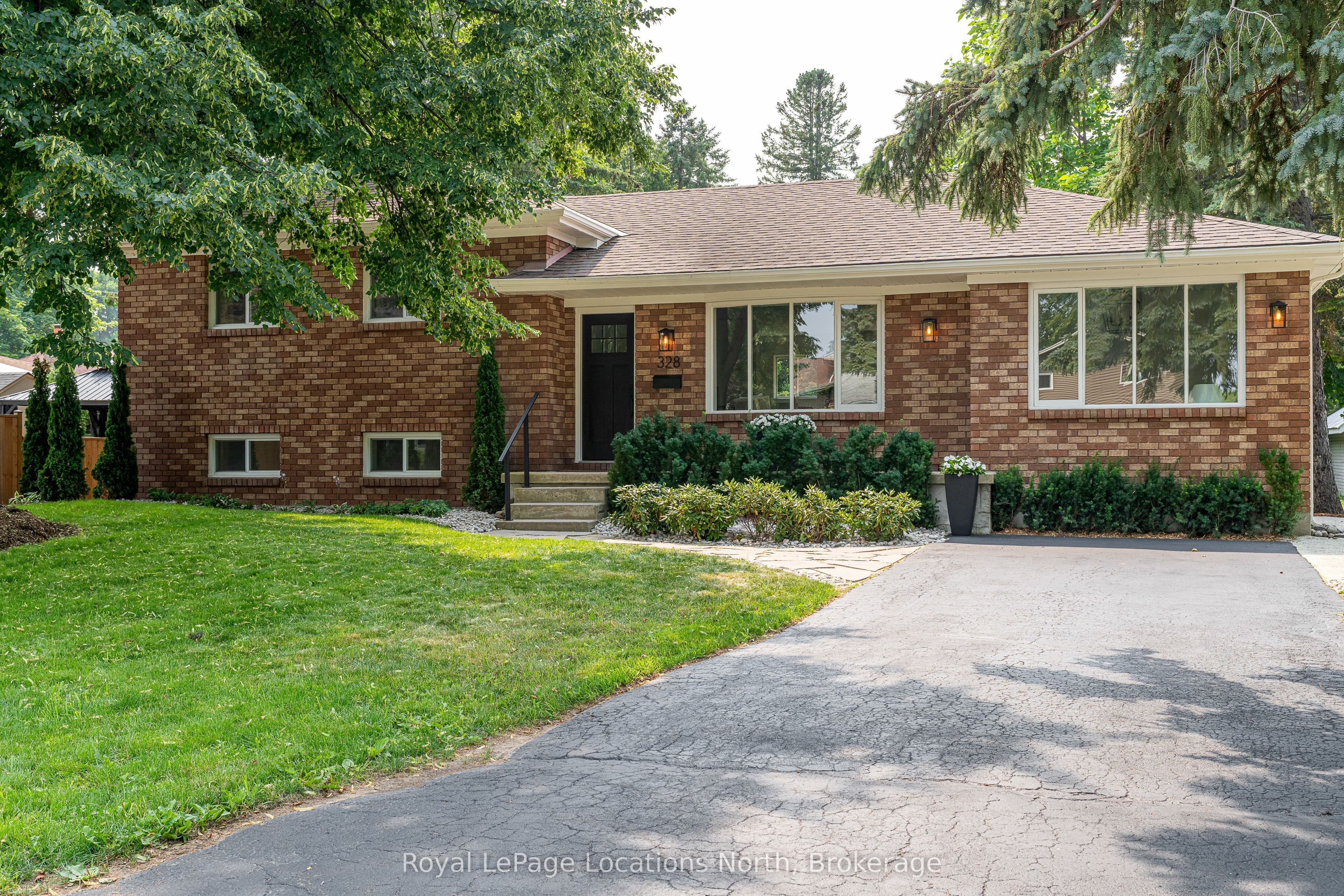 328 Hickory Street, Collingwood, ON L9Y 3G3