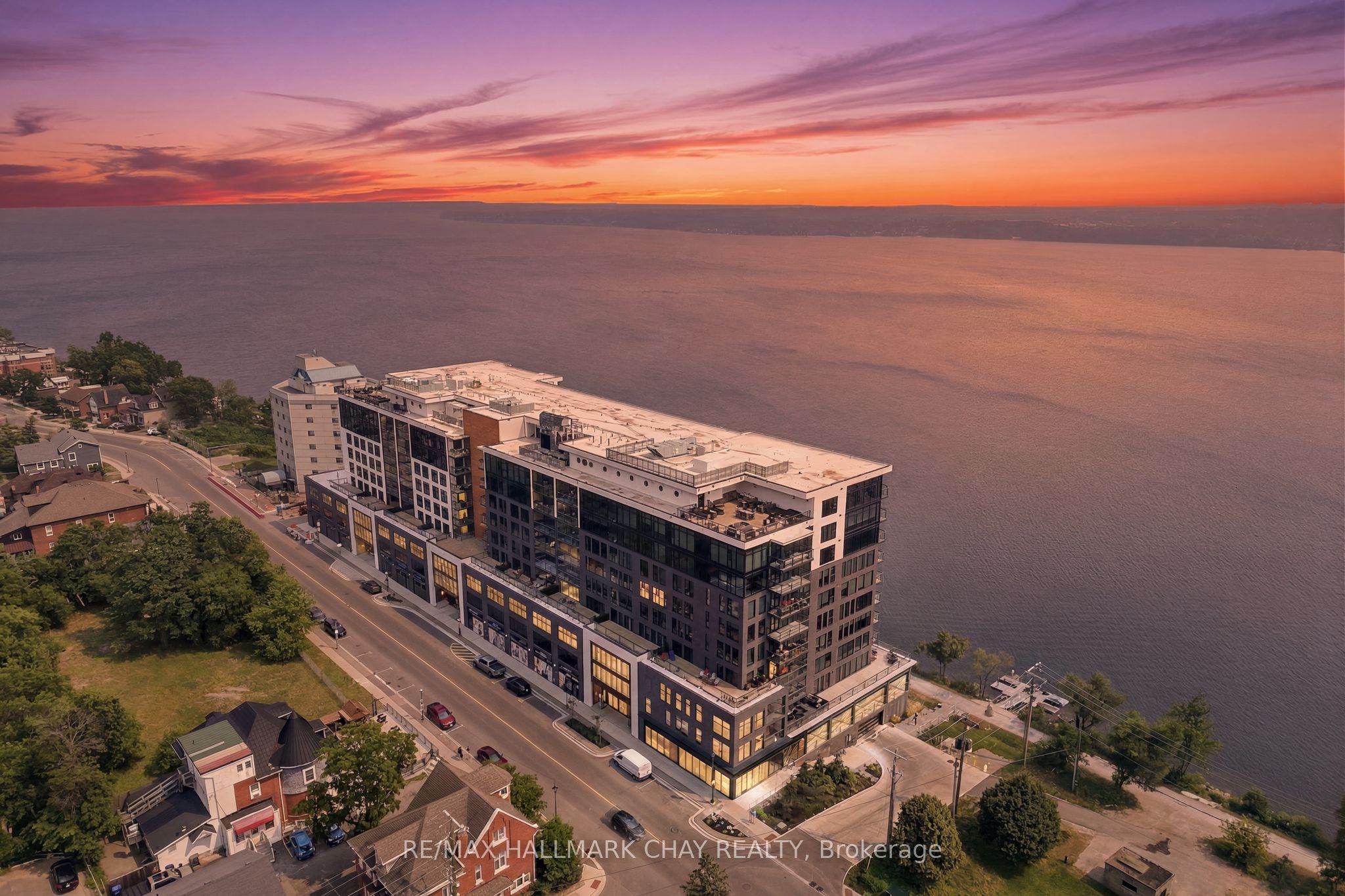 185 Dunlop Street E 914, Barrie, ON L4M 0L7