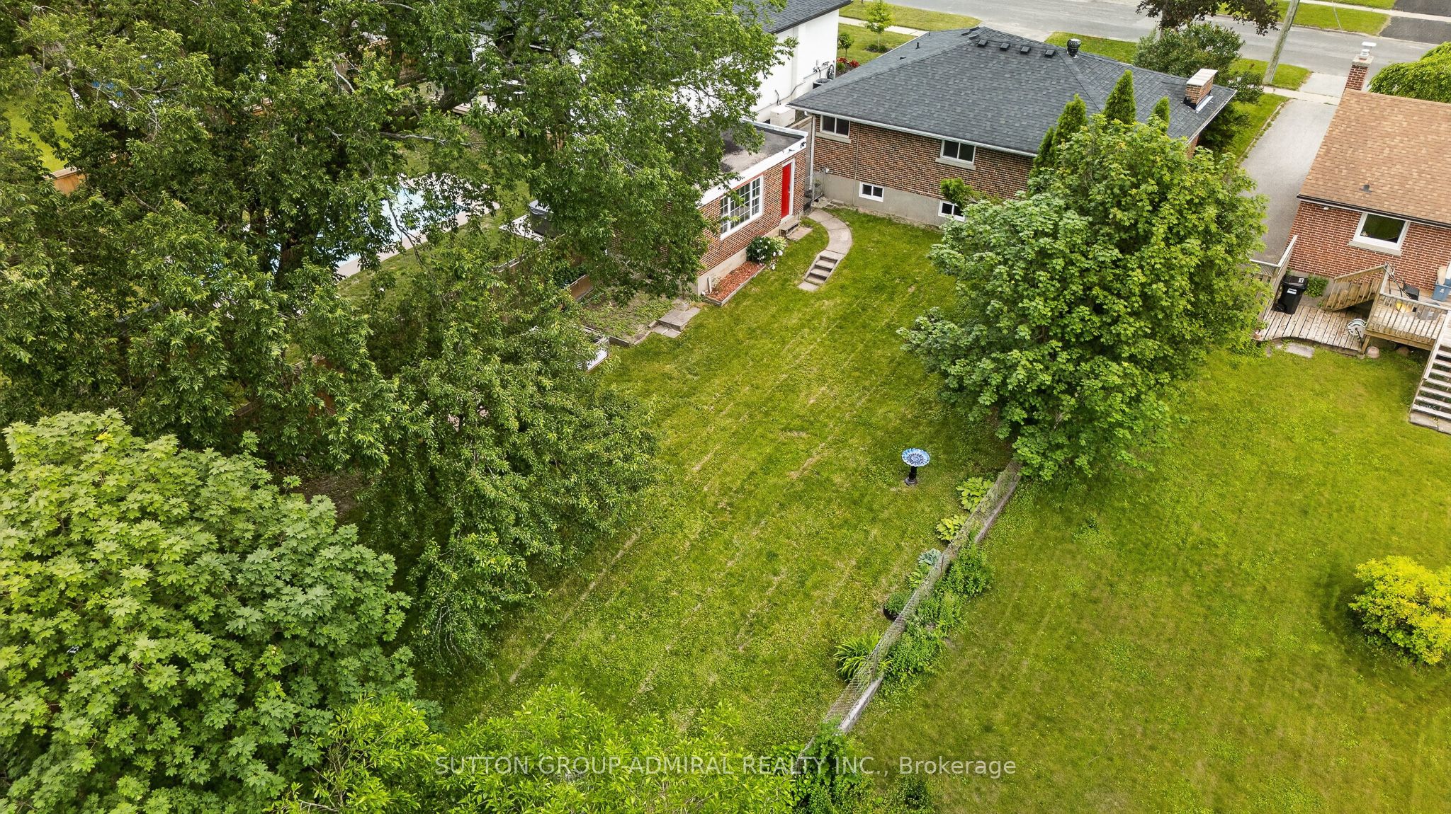 26 Shannon Street, Barrie, ON L4M 2K8