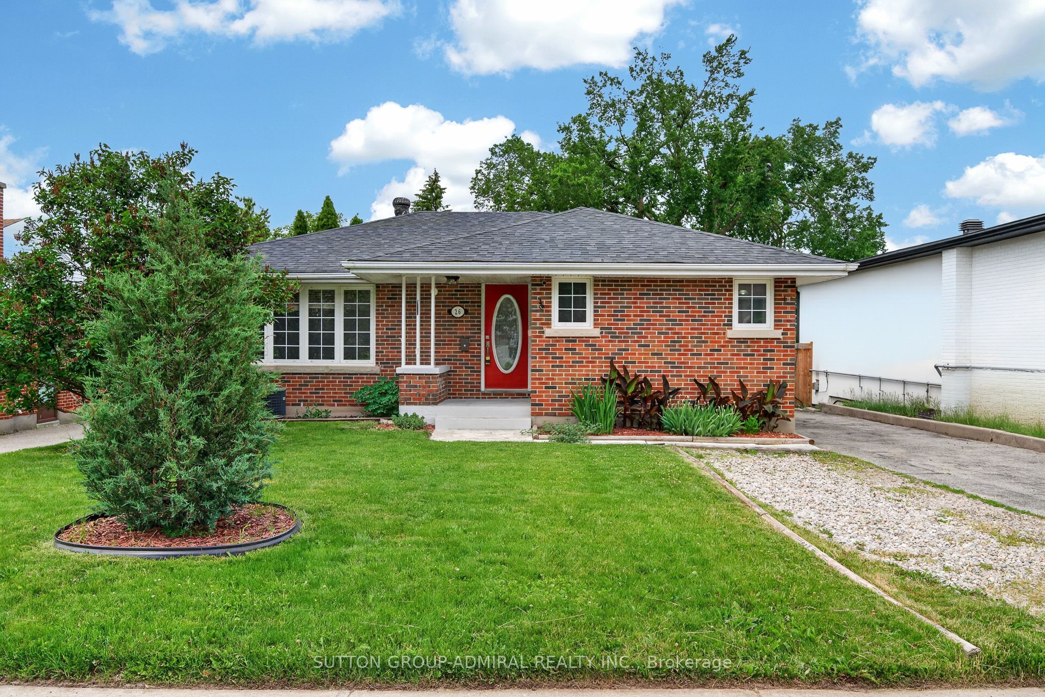 26 Shannon Street, Barrie, ON L4M 2K8 photo 3