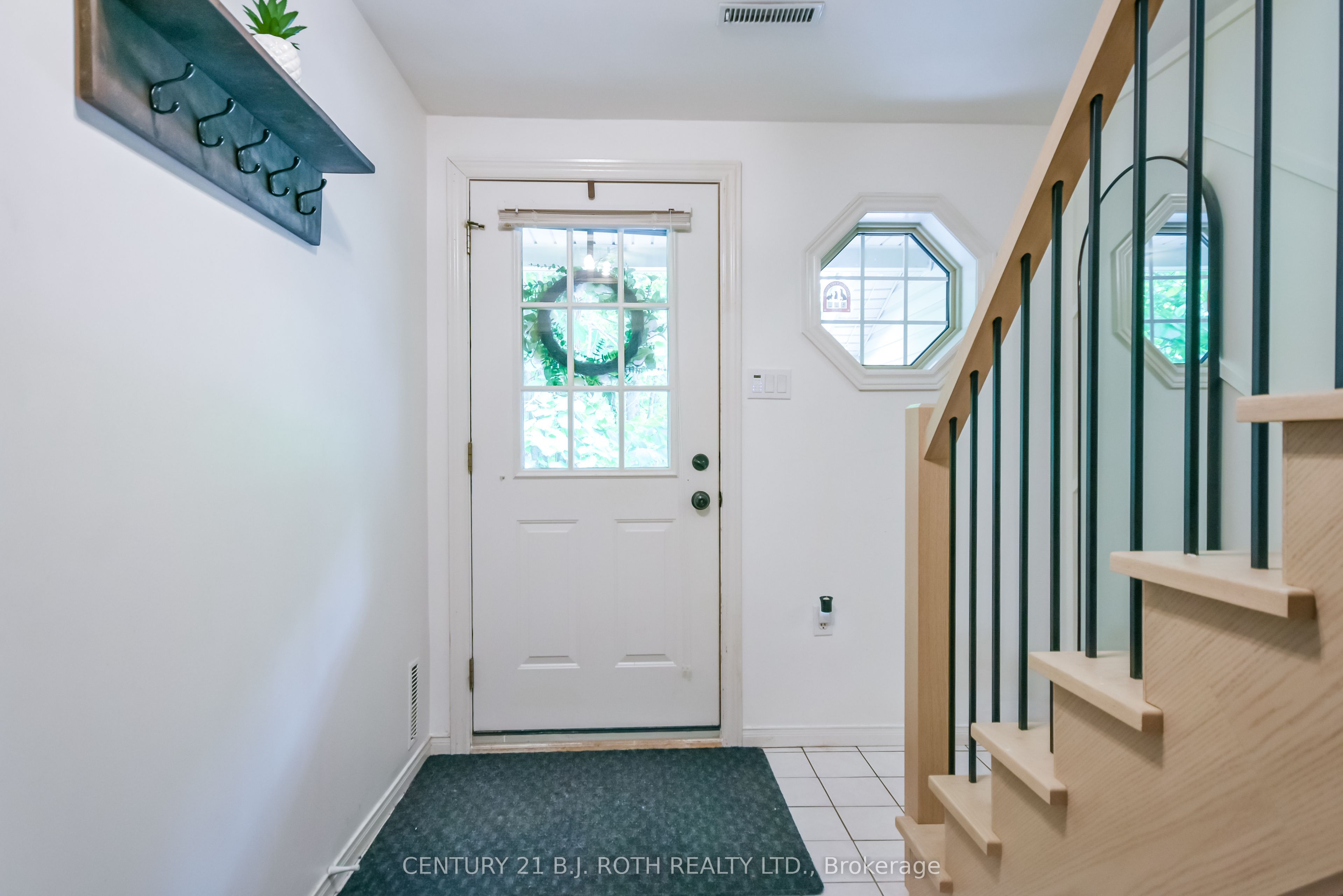 29 ALGONQUIN Trail, Oro-Medonte, ON L0K 1E0 photo 4