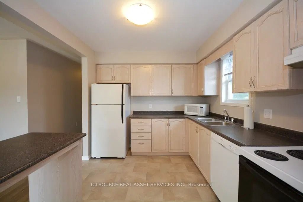 46 Louise Lane Lower, Orillia, ON L3V 7W1 photo 3