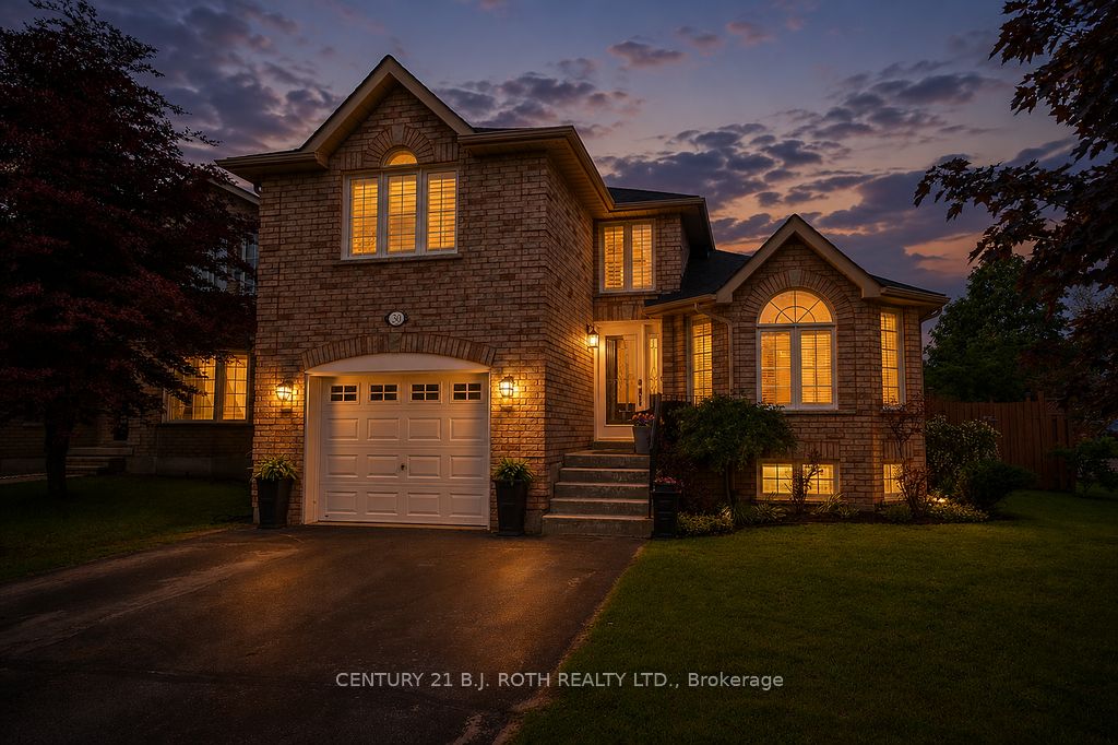 30 McAvoy Drive, Barrie, ON L4N 0P8 photo 3