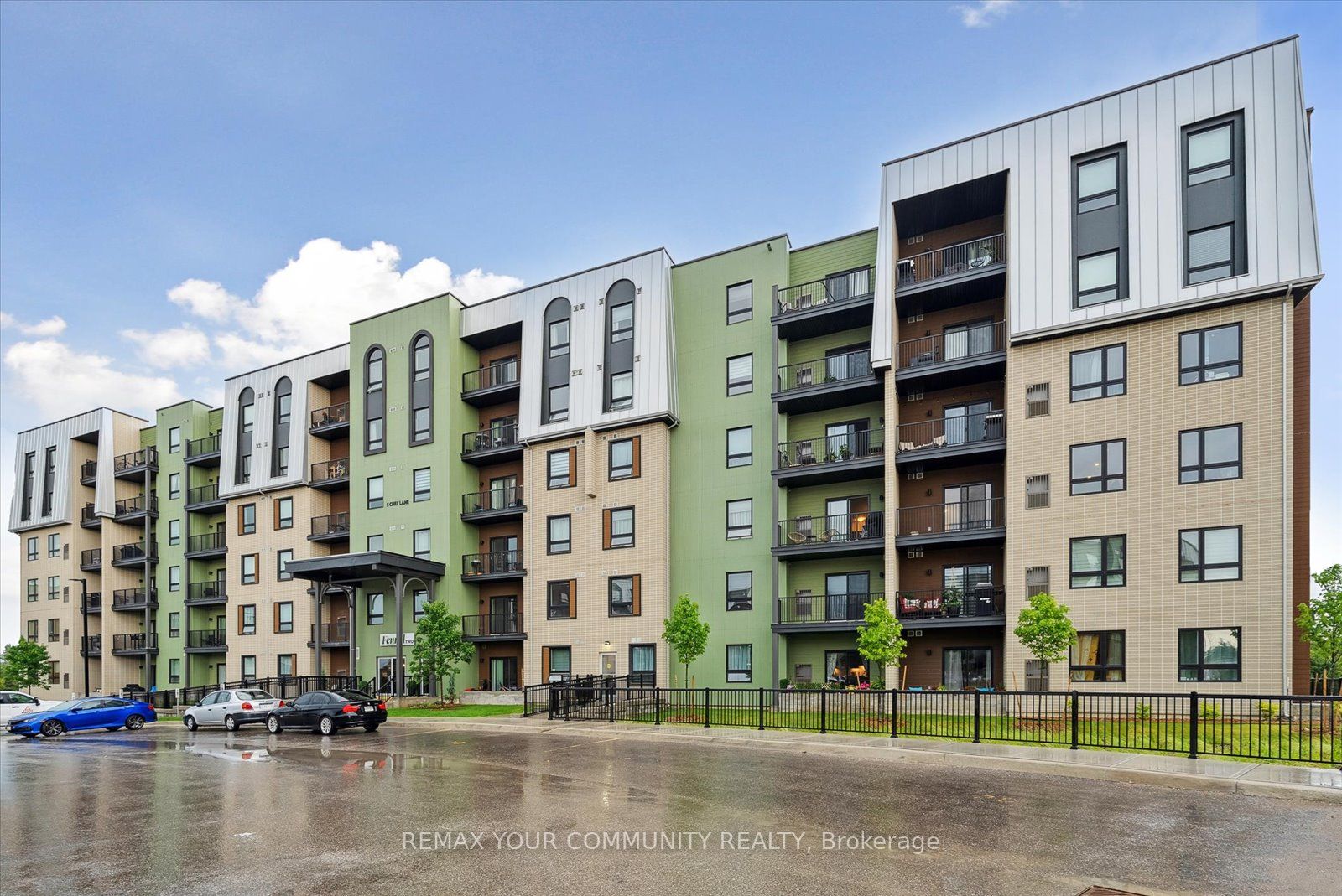 5 Chef Lane 204, Barrie, ON L9J 0J8