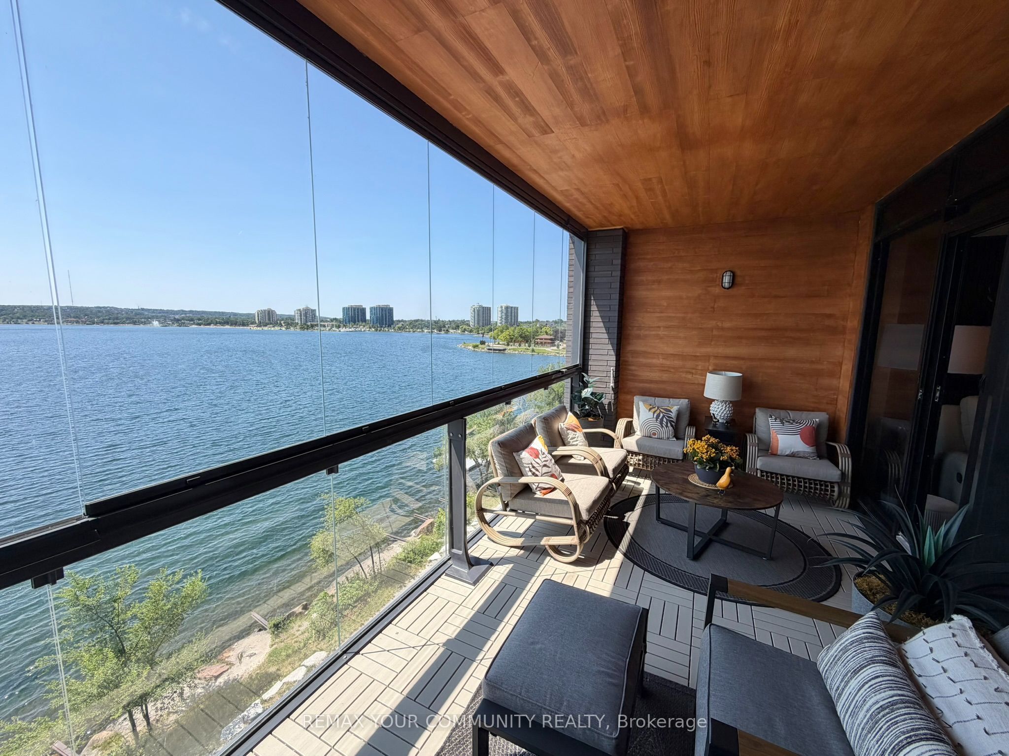 185 Dunlop Street E 303, Barrie, ON L4M 0L7