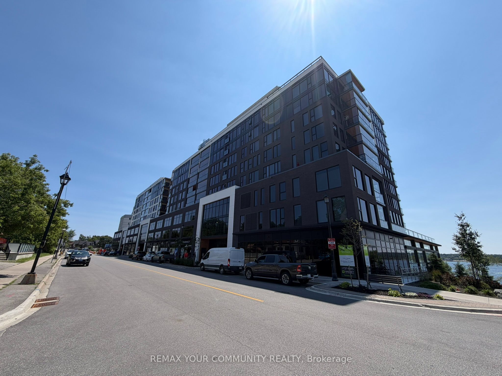 185 Dunlop Street E 303, Barrie, ON L4M 0L7 photo 2