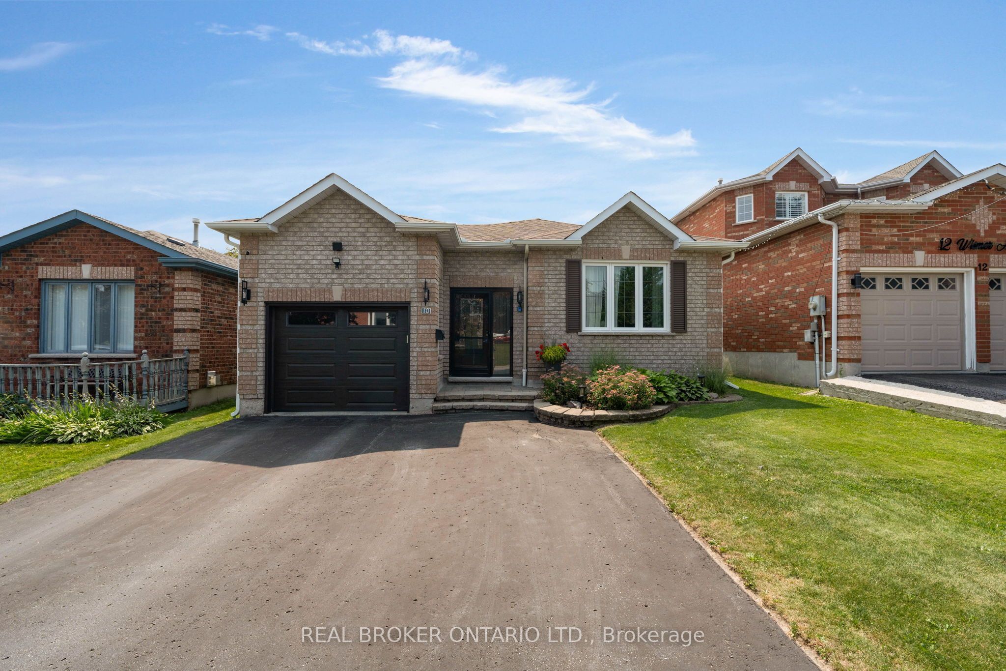 10 Wismer Avenue, Barrie, ON L4N 7X8 photo 3